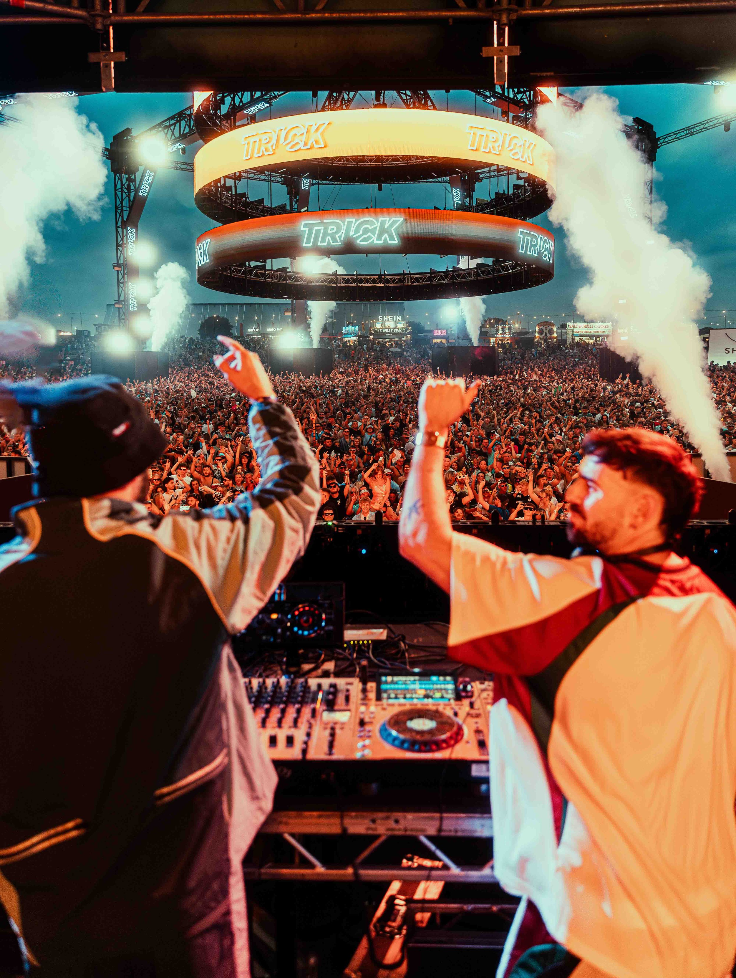 Gaskin and Patrick topping go B2b at Creamfields on the trick halo stage