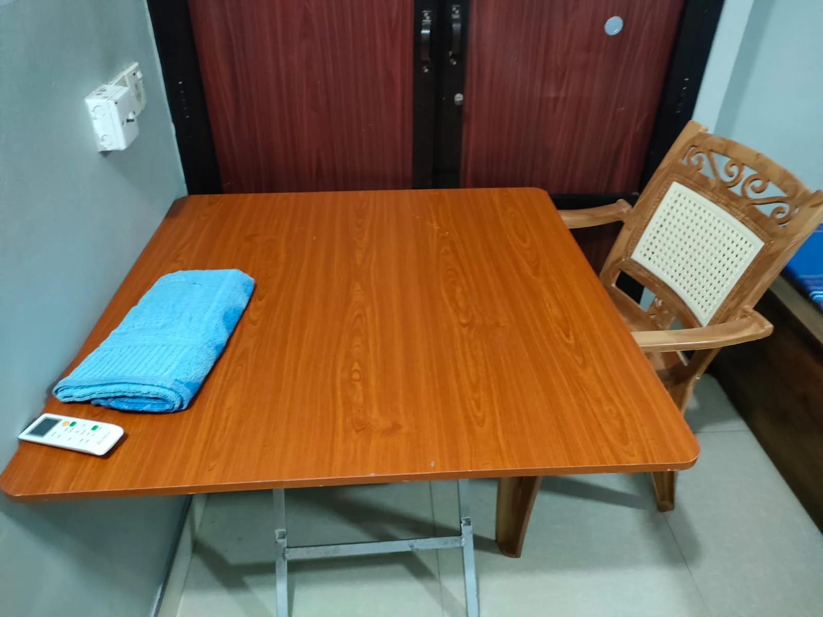 2nd rom table.jpeg