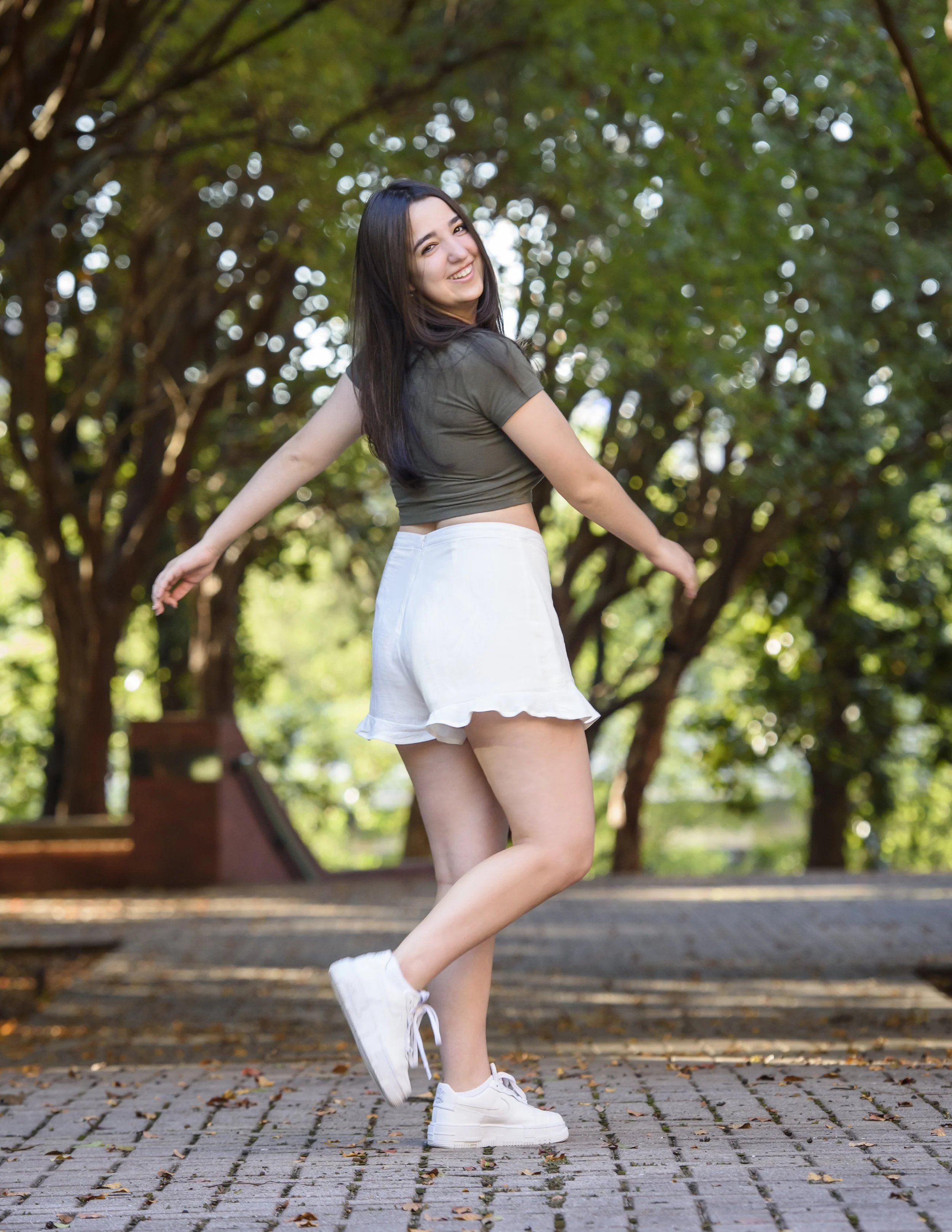 senior-girl-white-shorts.jpg