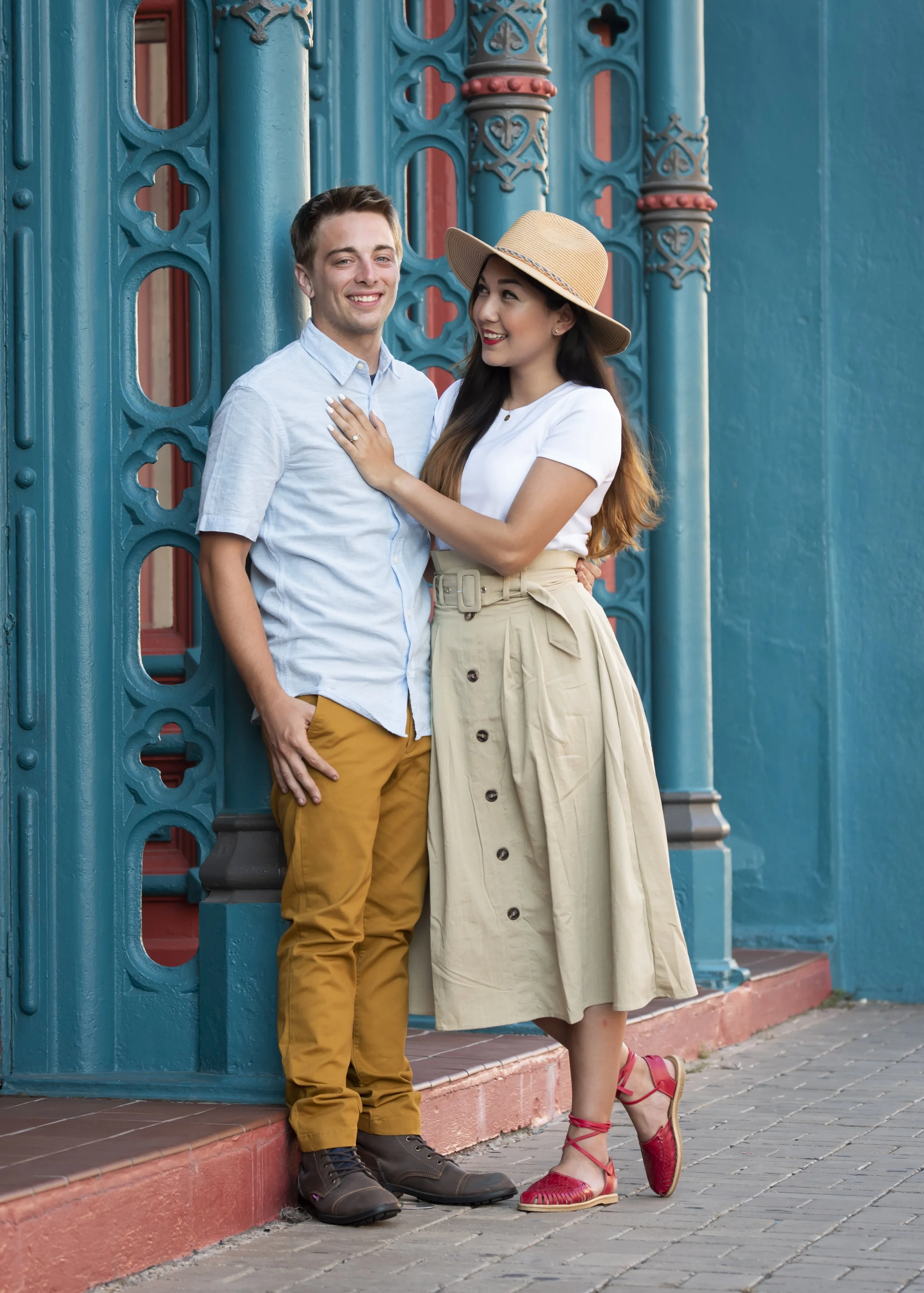 couple-photos-architecture.jpg