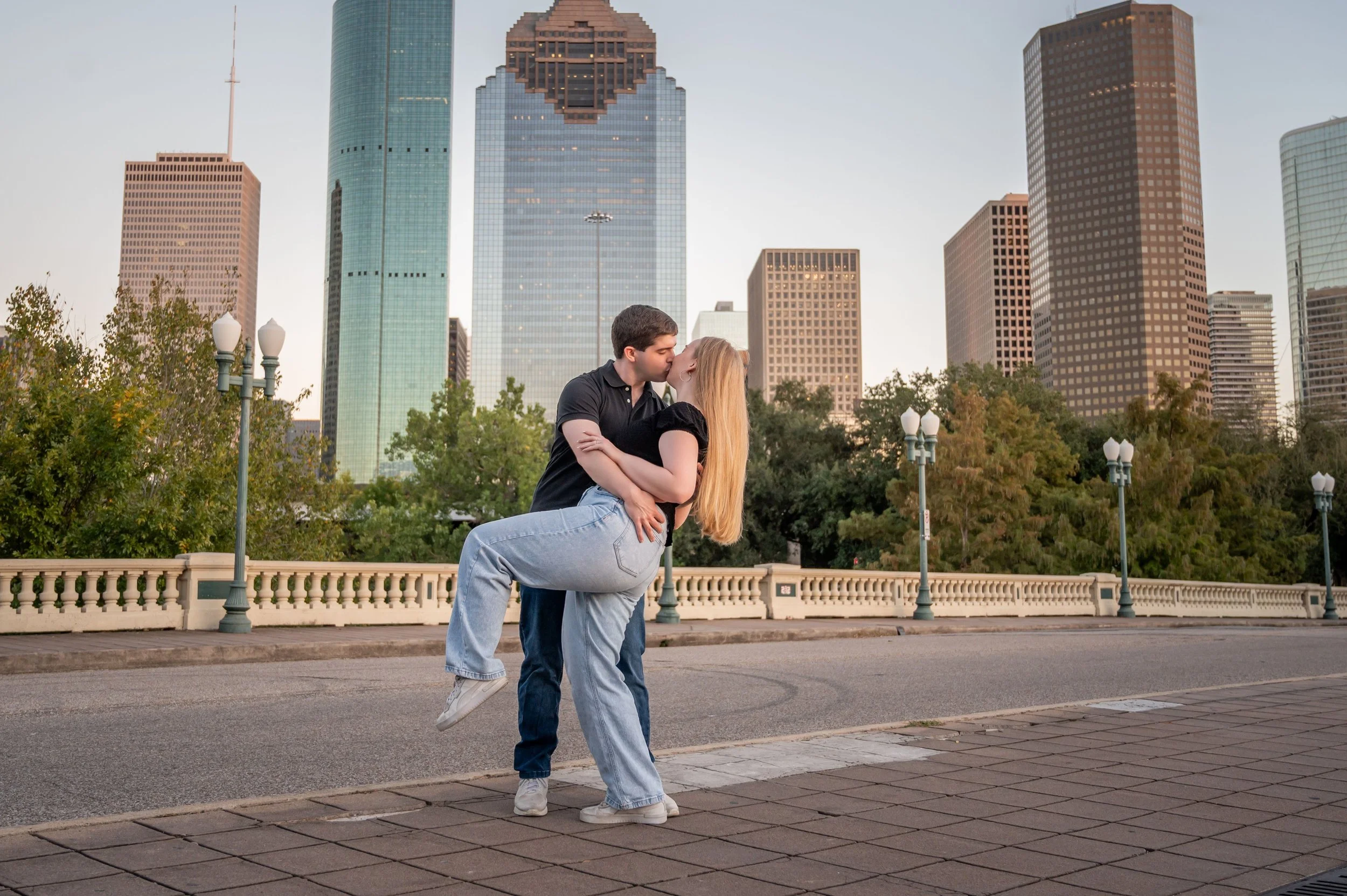 downtown-couple-dip.jpg