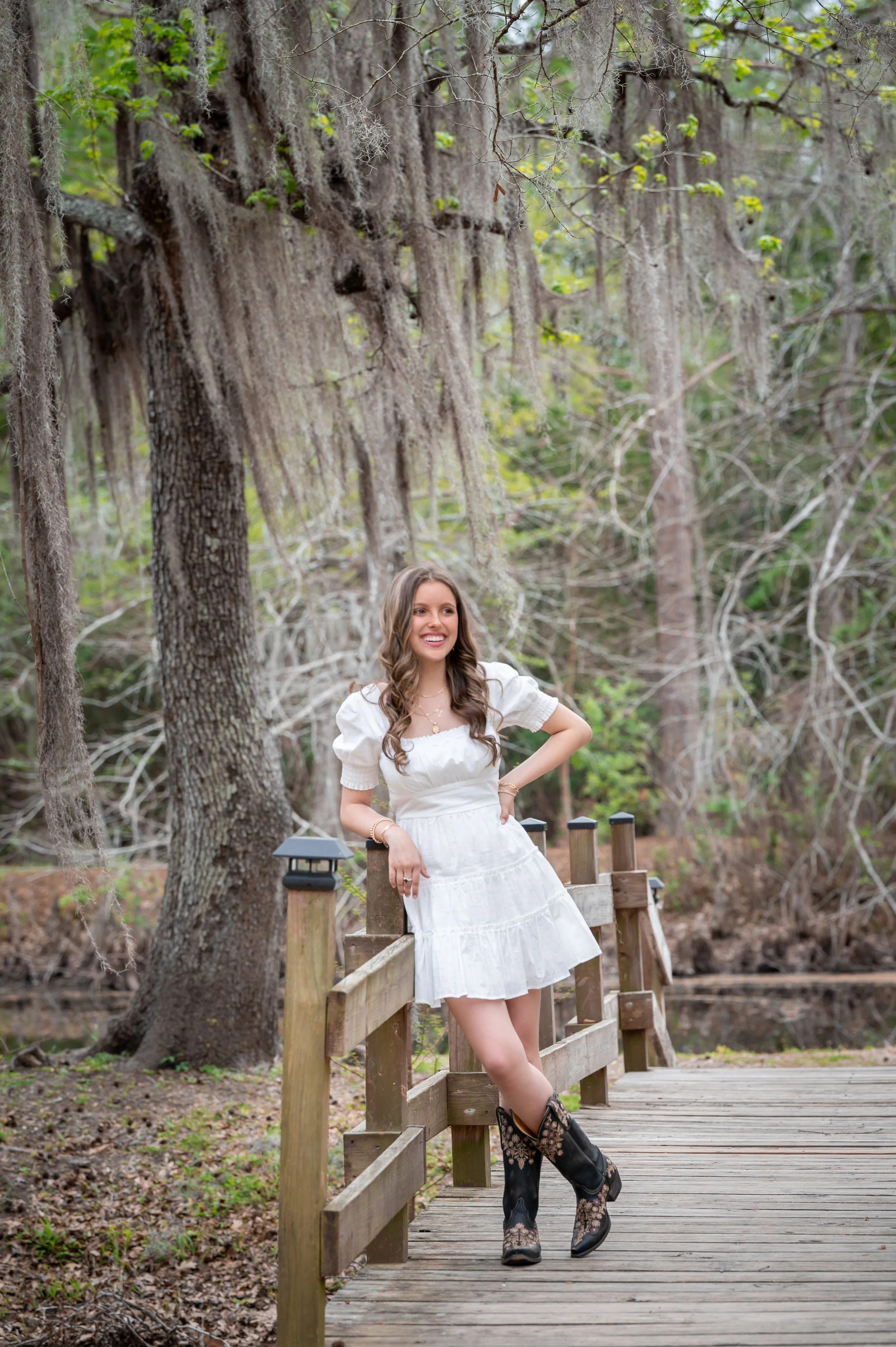 senior-photos-moss-bridge.jpg