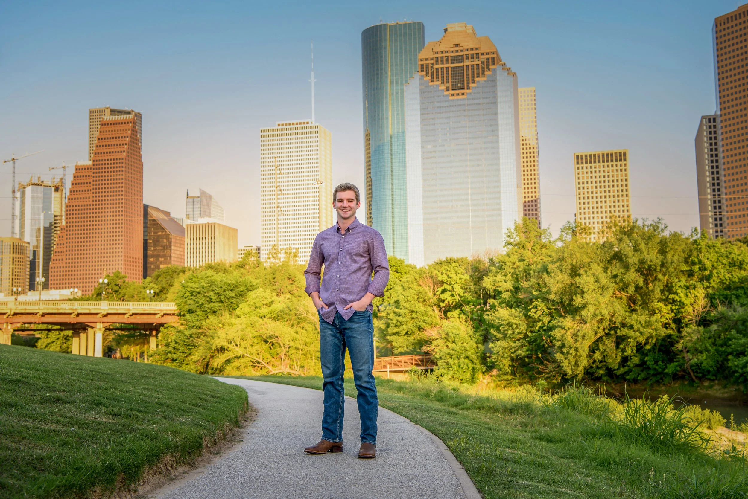 senior-photos-houston-skyline-sabine.jpg