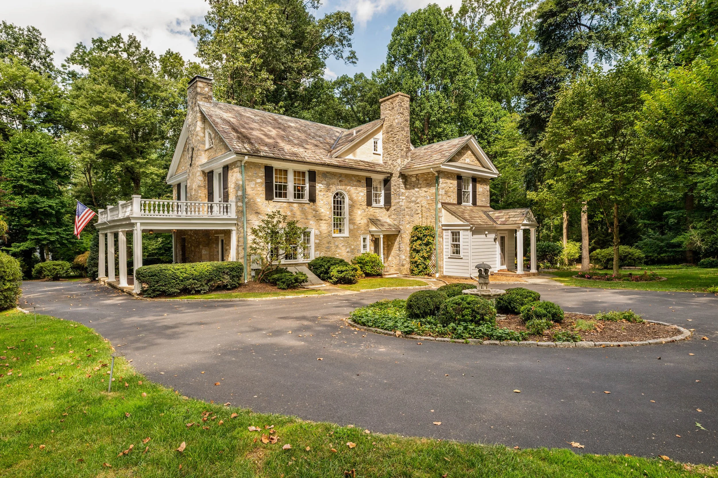 1533 Sugartown Rd Exterior-11.jpg