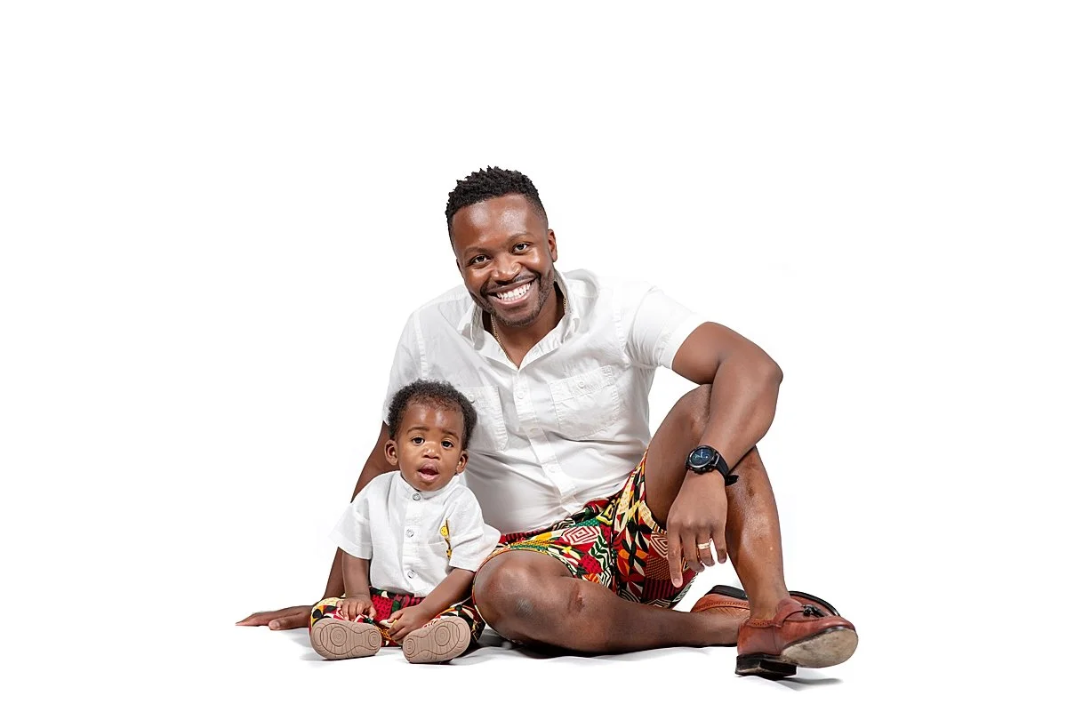 2023 Ola Family Portraits-05_WEB.jpg