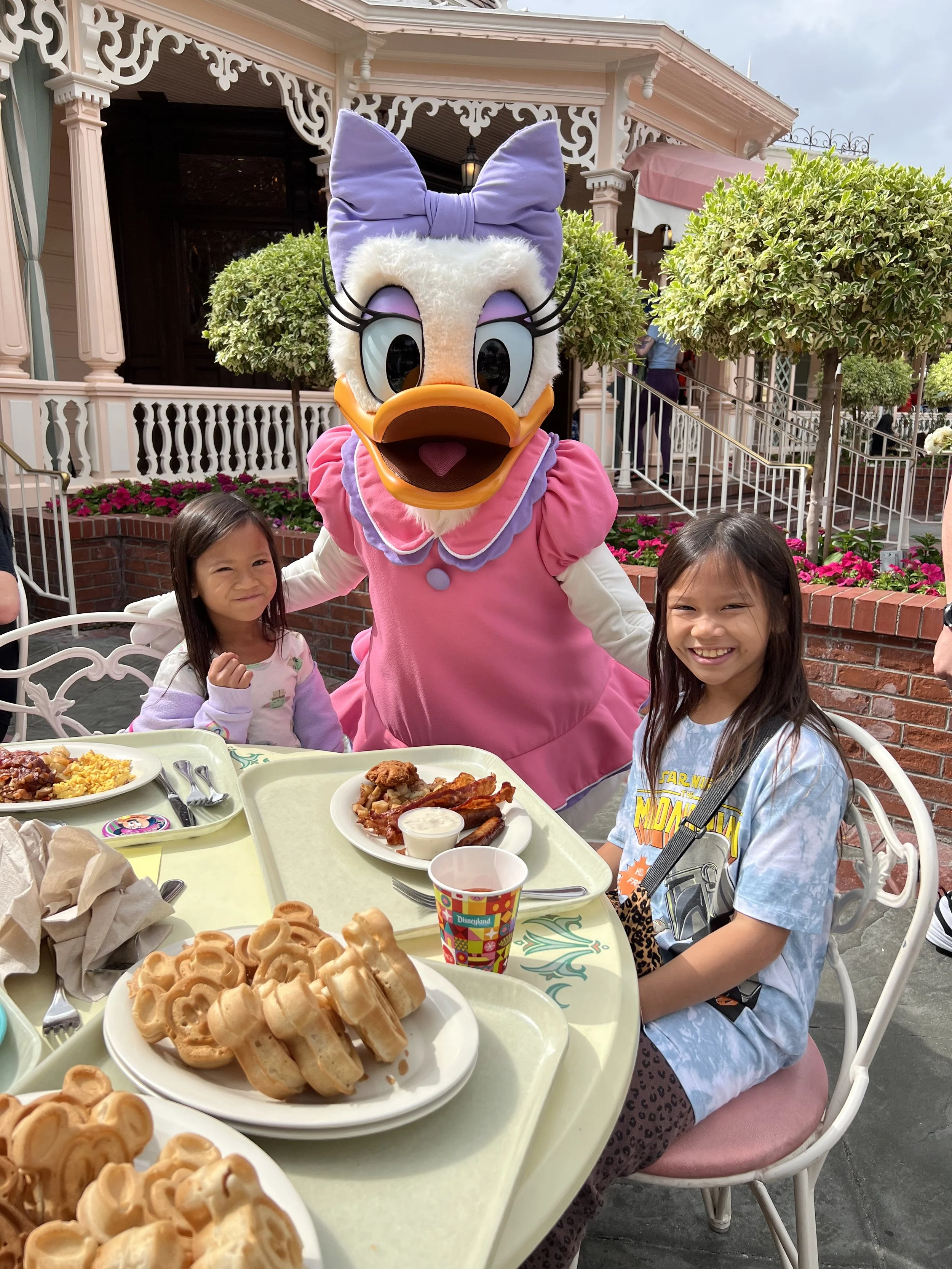 Daisy-Caleah-Nichola.jpg