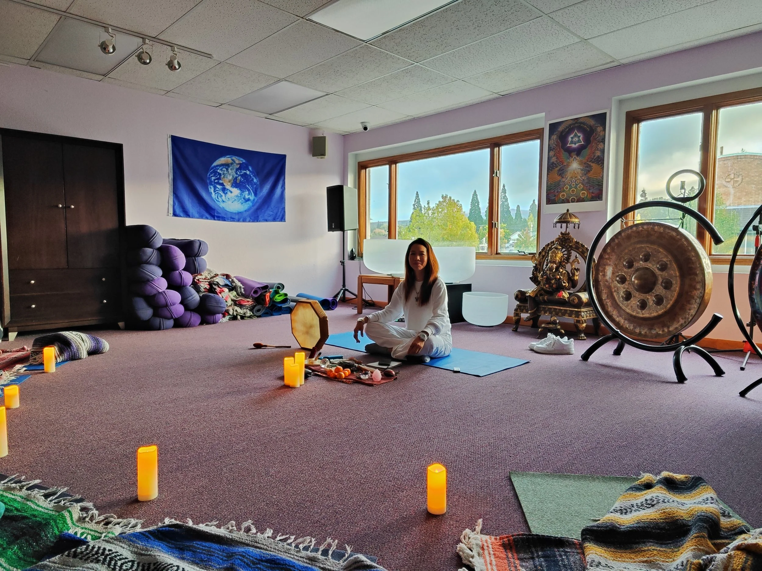 古老呼吸法儀式的開幕儀式 breathwork ceremony