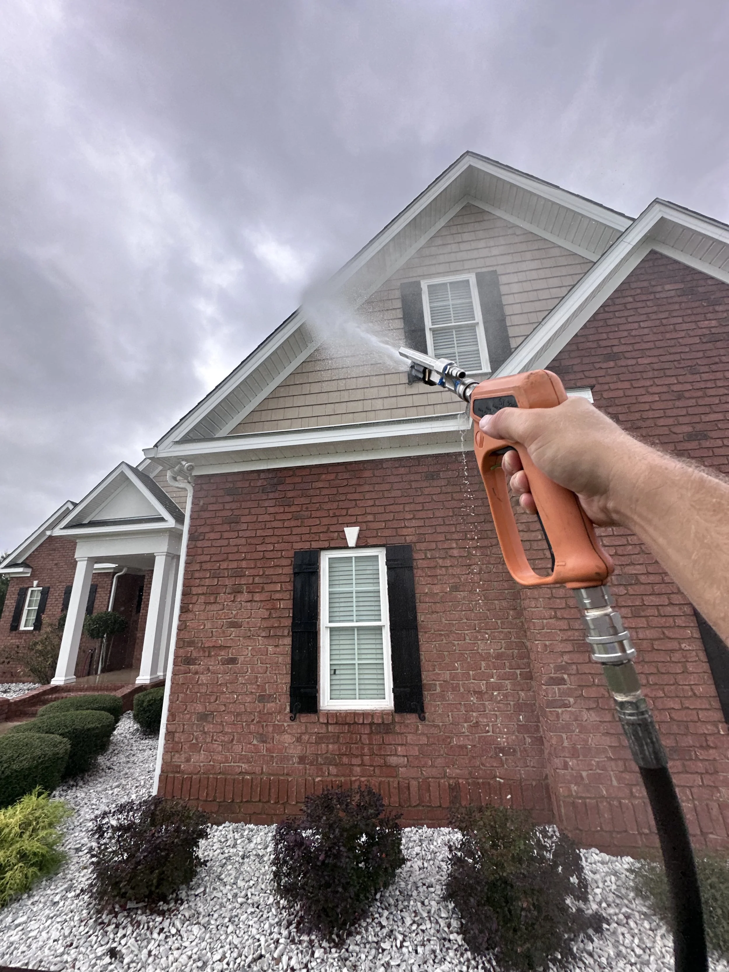 Residential soft washing service in Statesboro Georgia