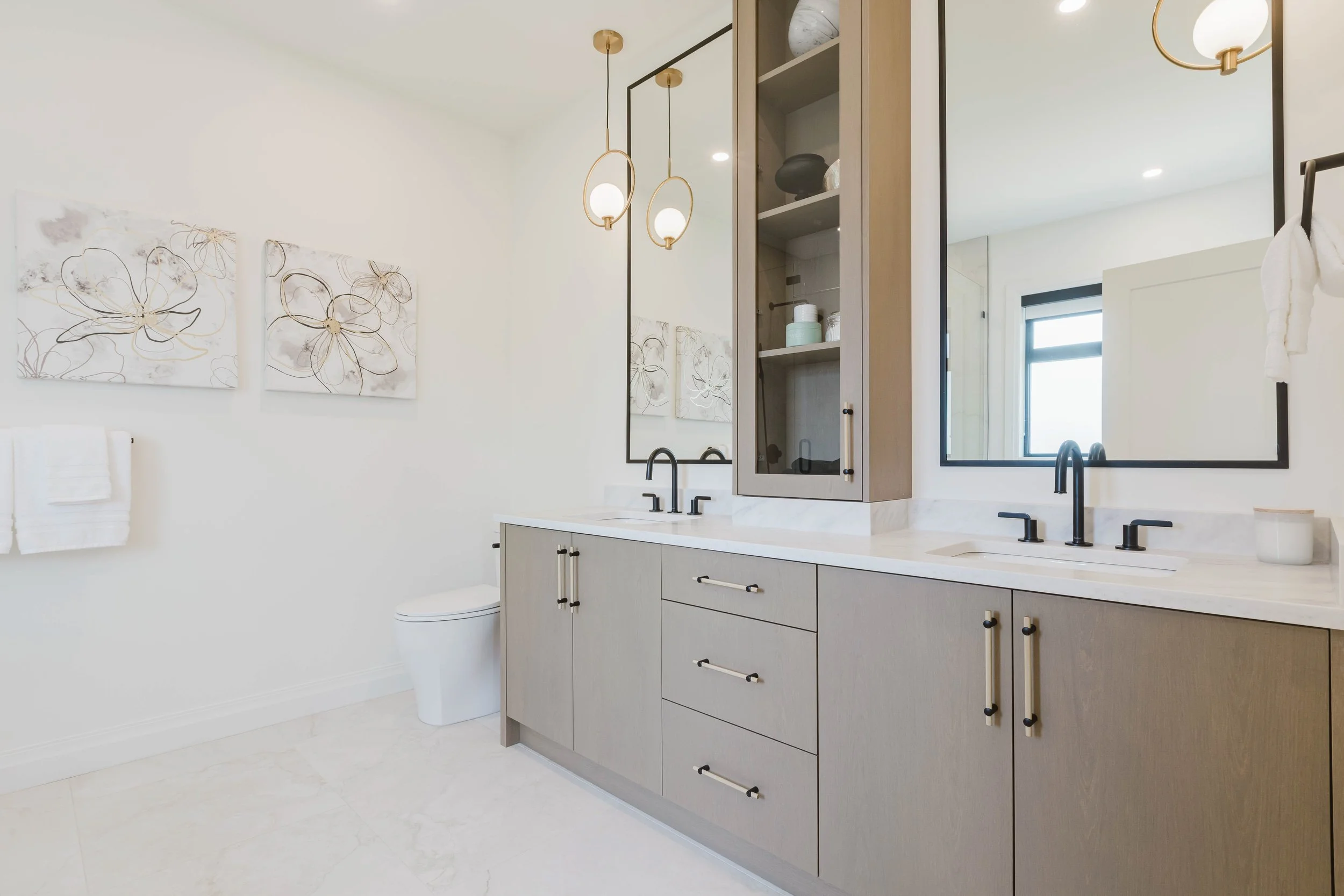 6 - Ensuite.jpg