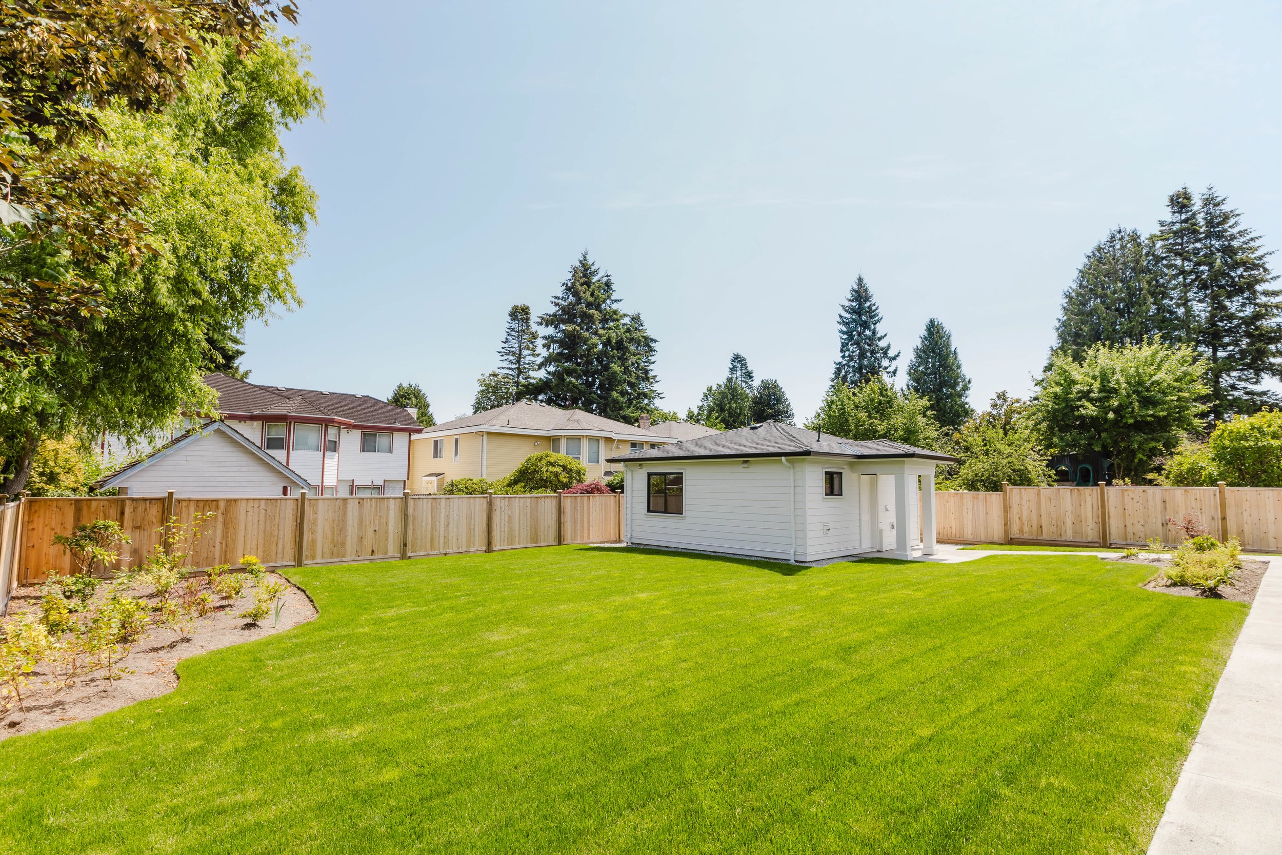 9 - Back Yard and Garden Suite.jpg