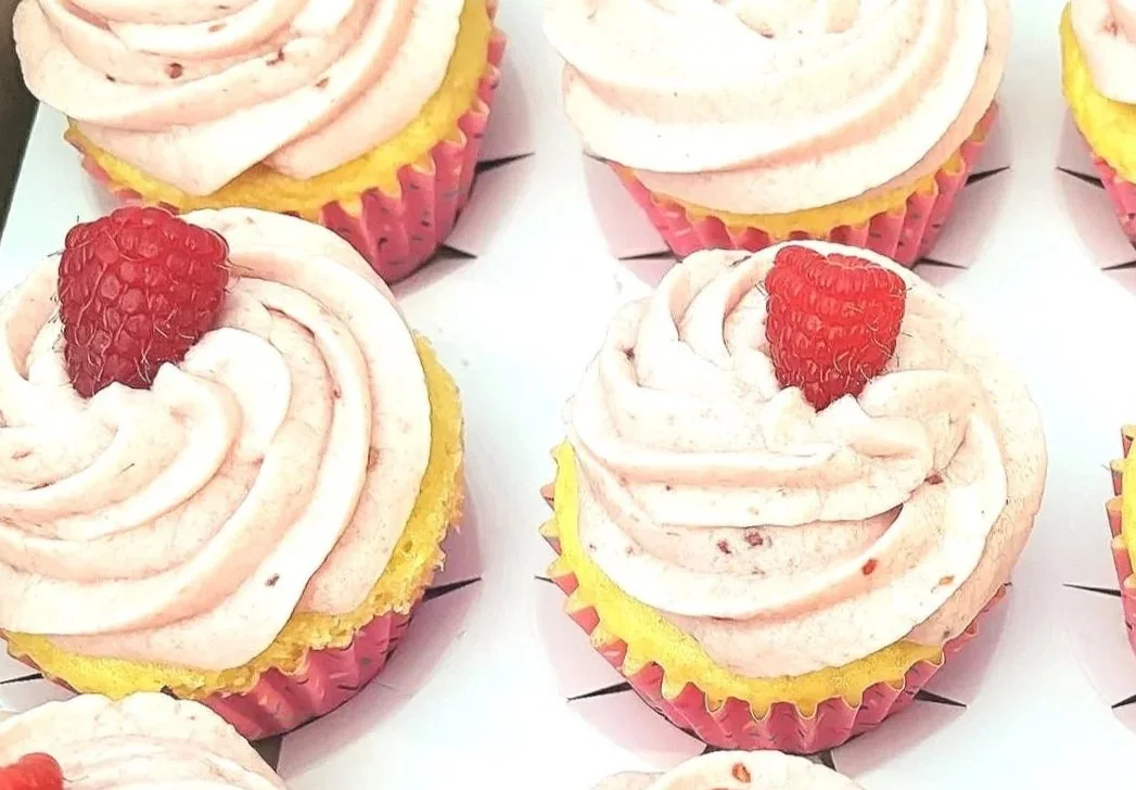 Custom Cupcakes- 12 Count