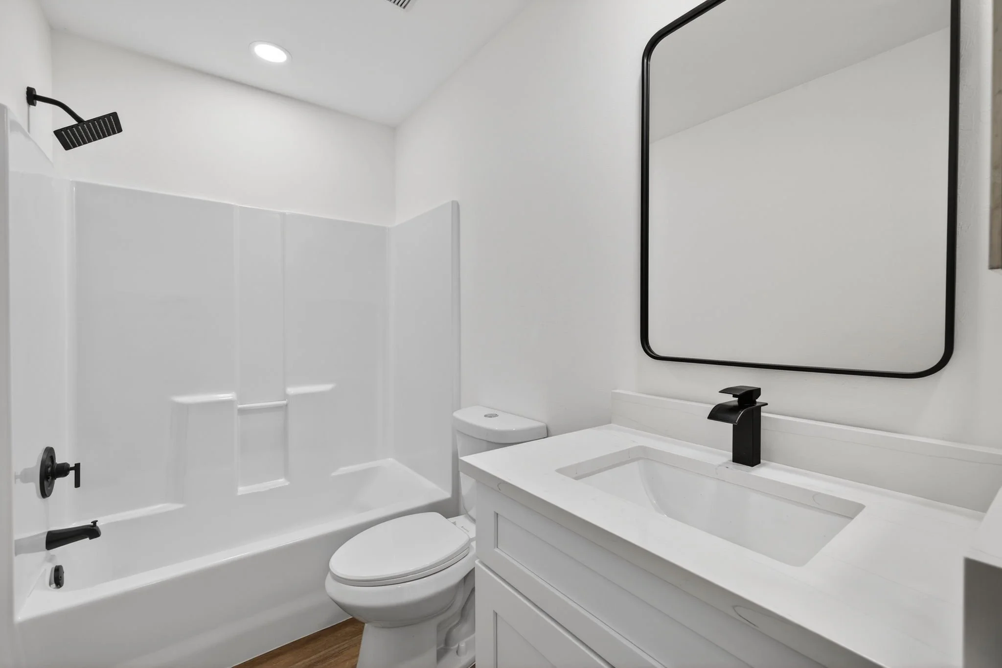 17-Guest Bathroom 1.jpg