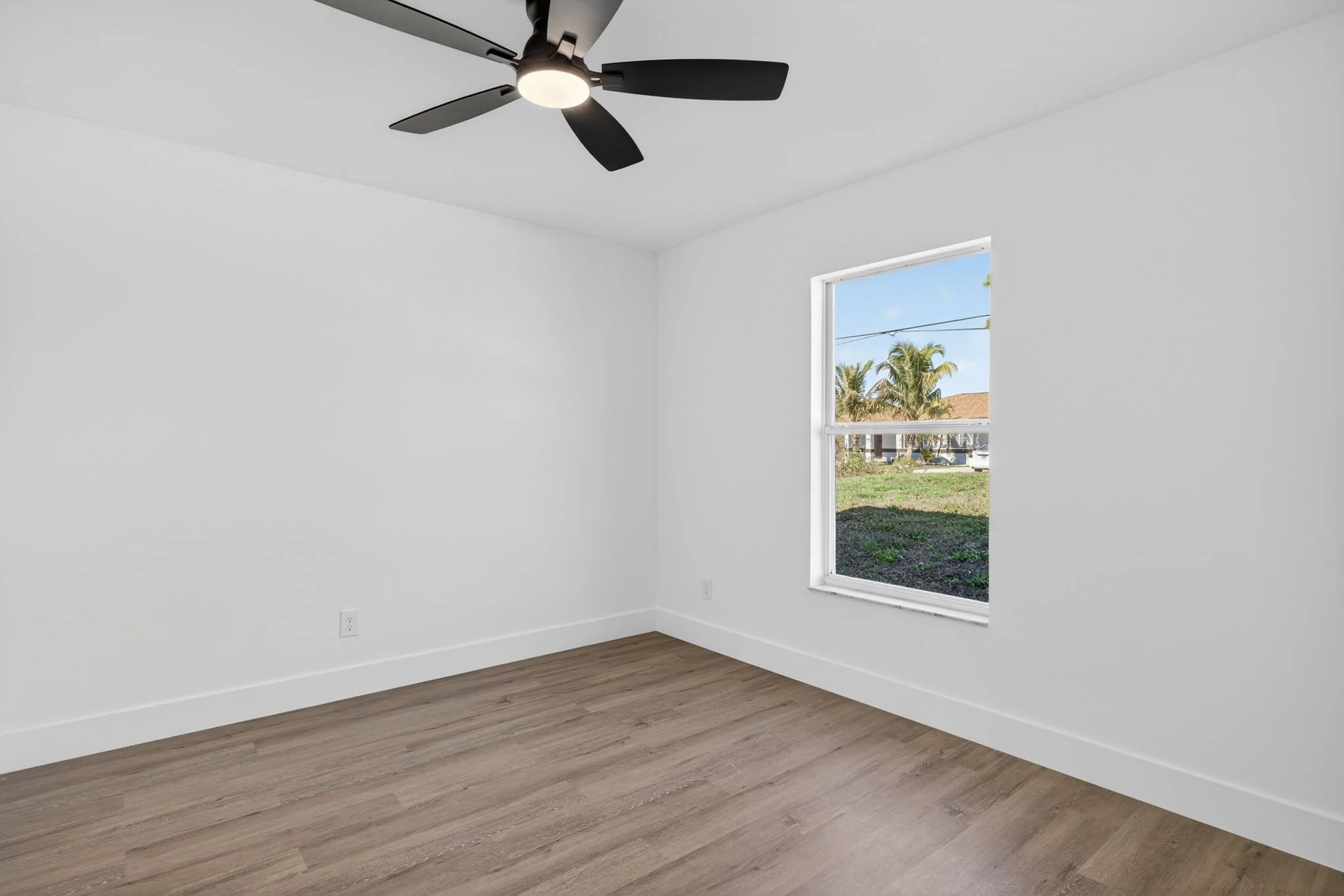36-Guest Bedroom 1.jpg