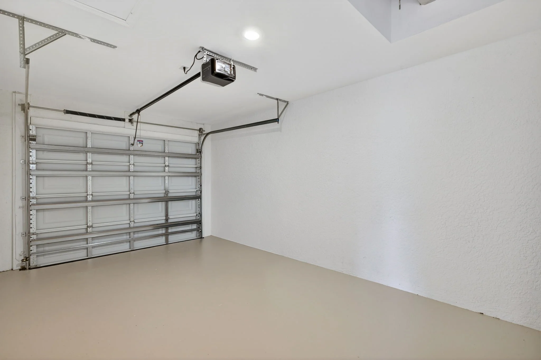 41-Garage 2.jpg