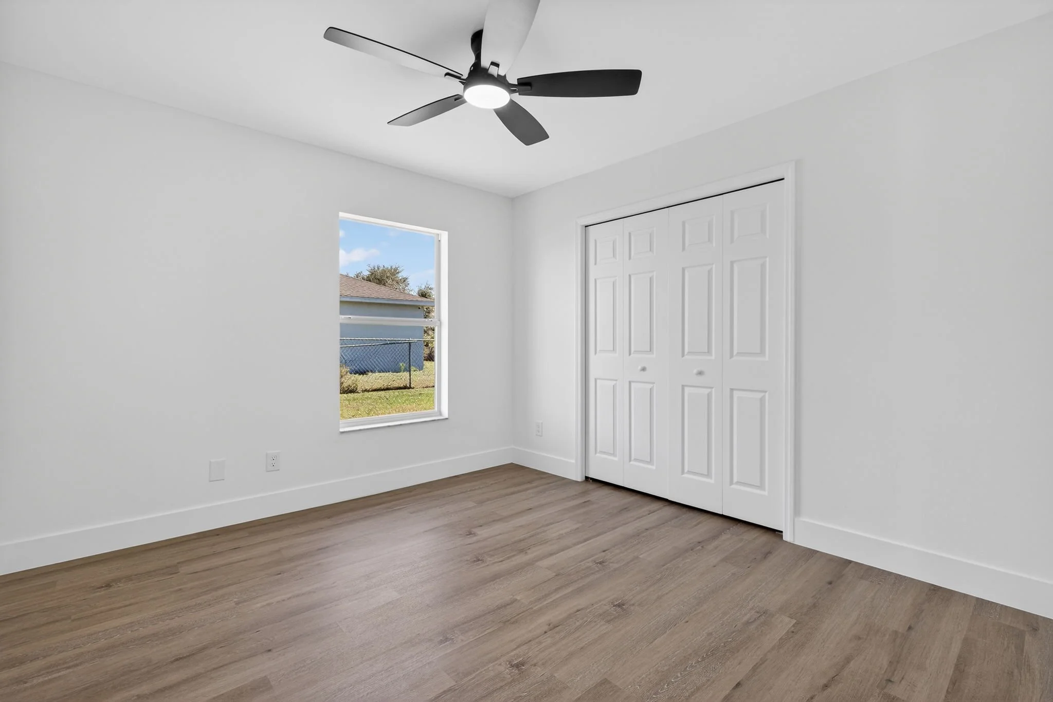 18-Guest Bedroom 2 - 1 of 2.jpg