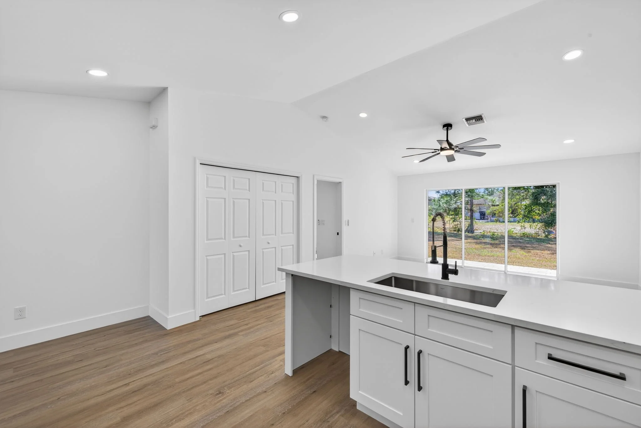 11-Kitchen 4 of 4.jpg