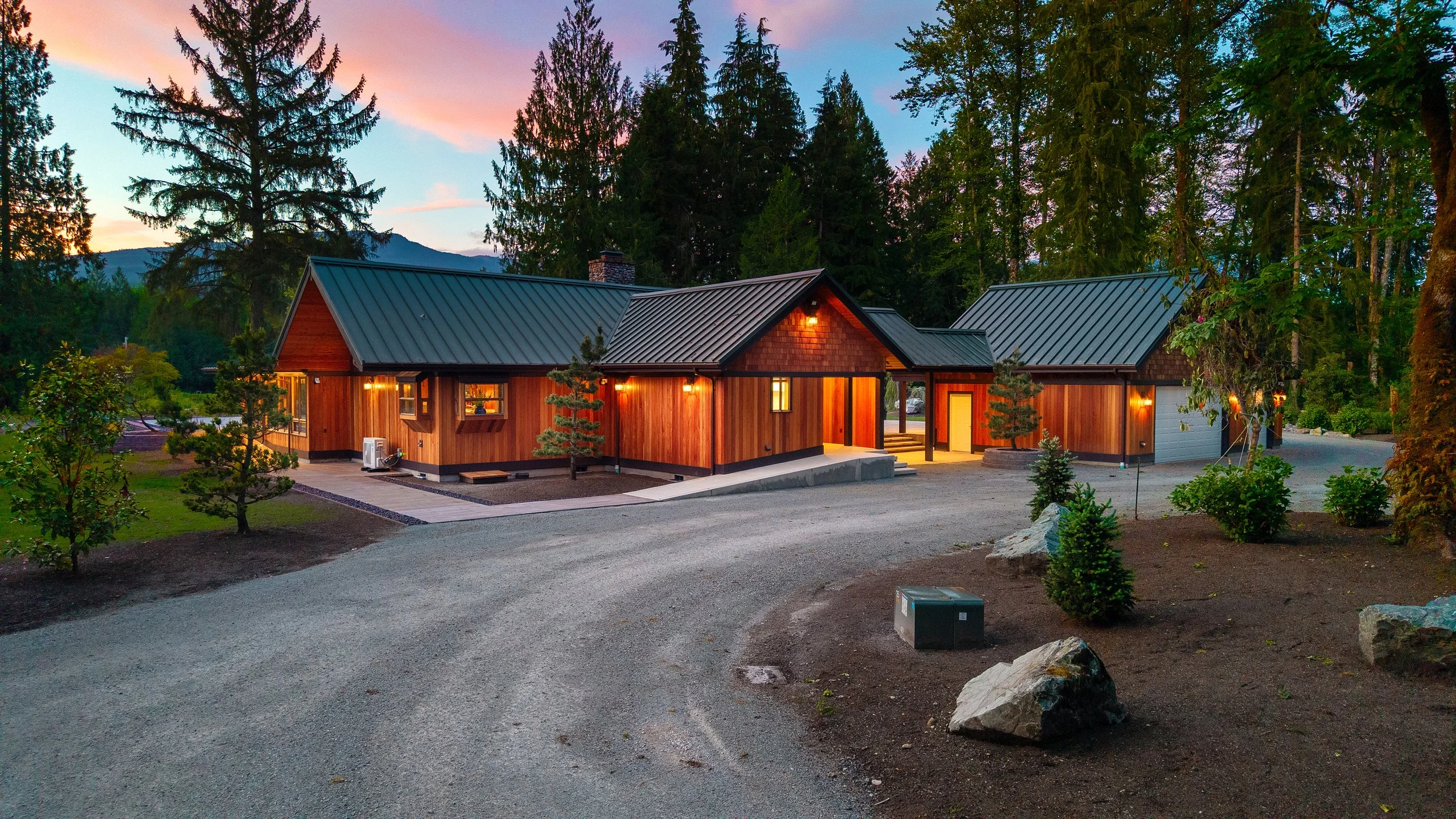 Riverhouse (21).jpg