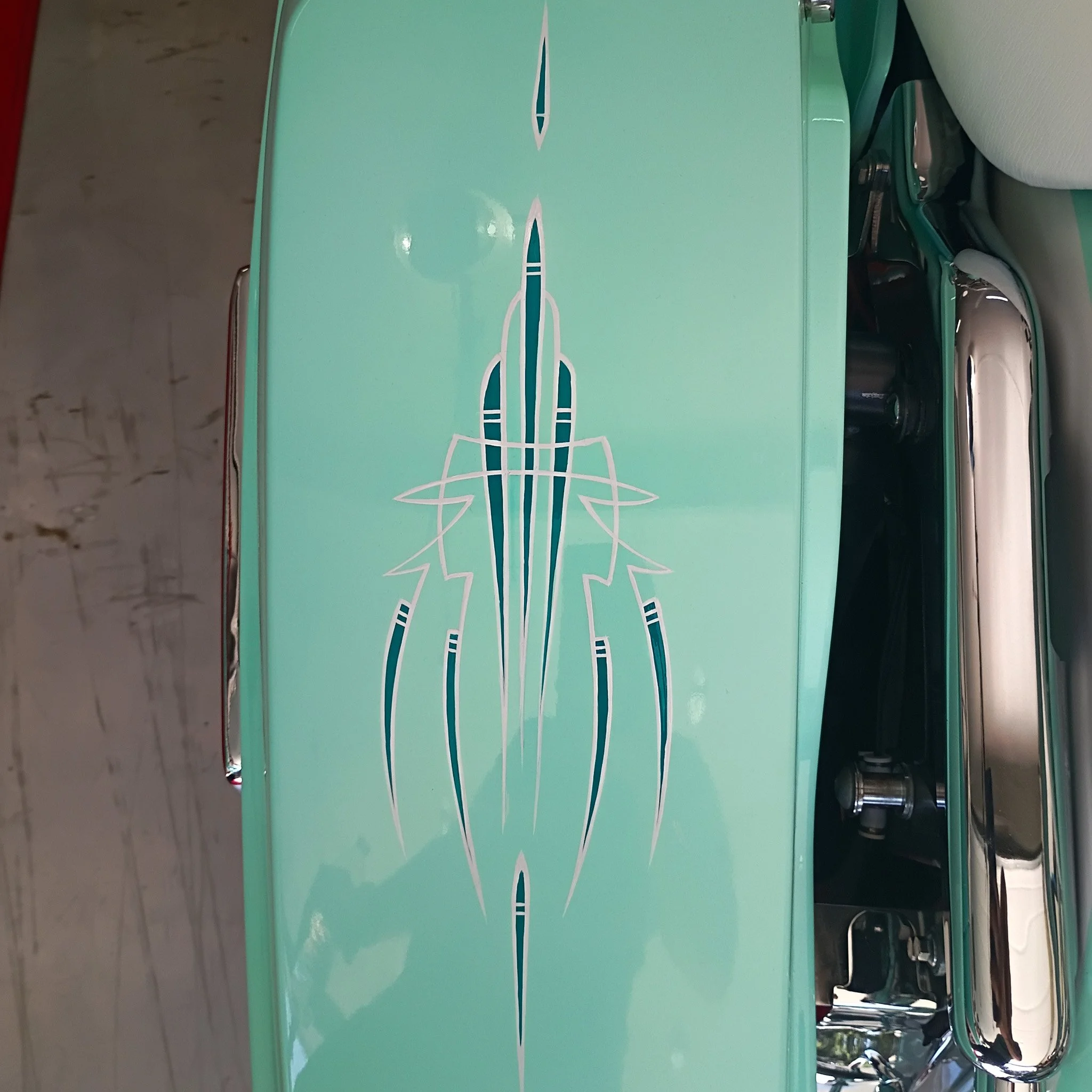 One shot paint on air ride Harley Davidson 