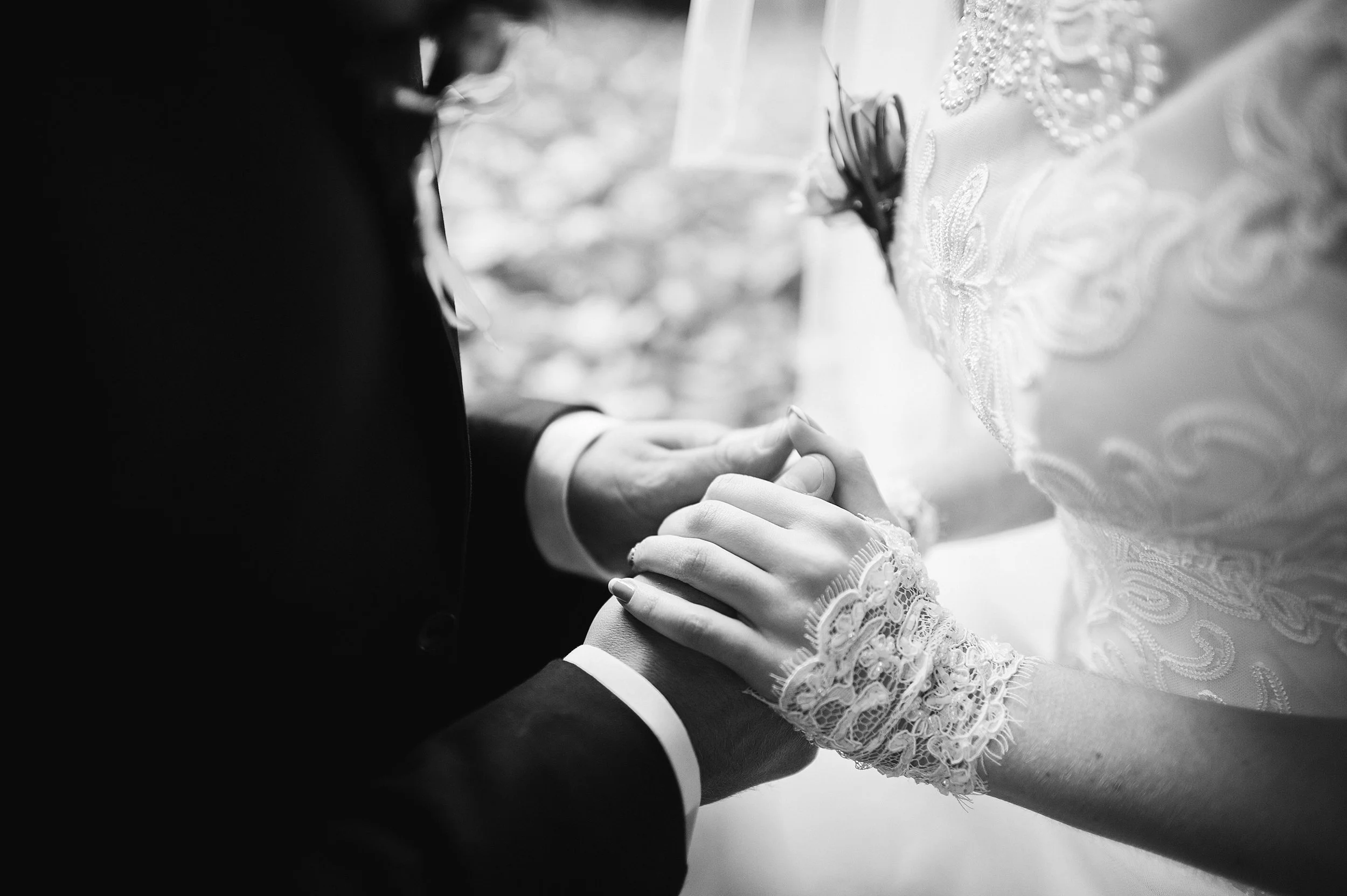 hand-hand-wedding-couple.jpg