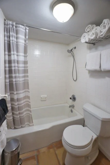 C9 - Bathroom Medium.jpeg
