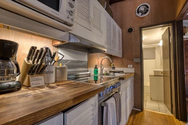 C7 - Kitchen Medium.jpeg