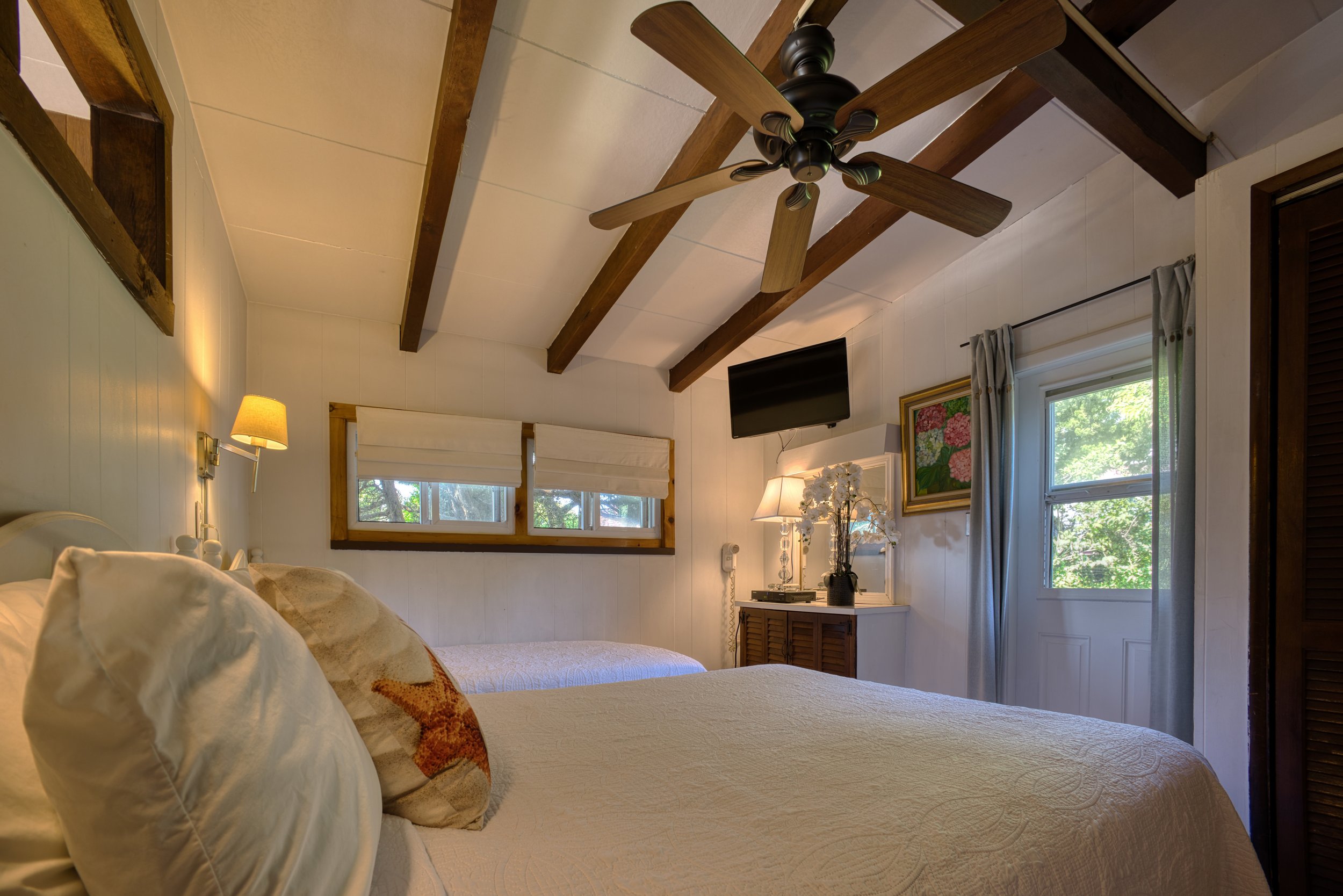 C1 - Bedroom 2.jpeg