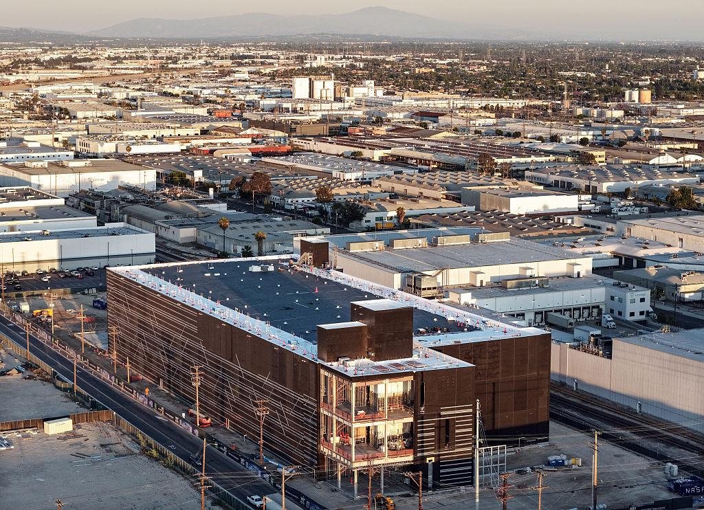 Datacenters need reliable and durable power generation equipment.  Power For The People supplies diesel generators, propane generators, and natural gas generators for commercial and industrial applications.