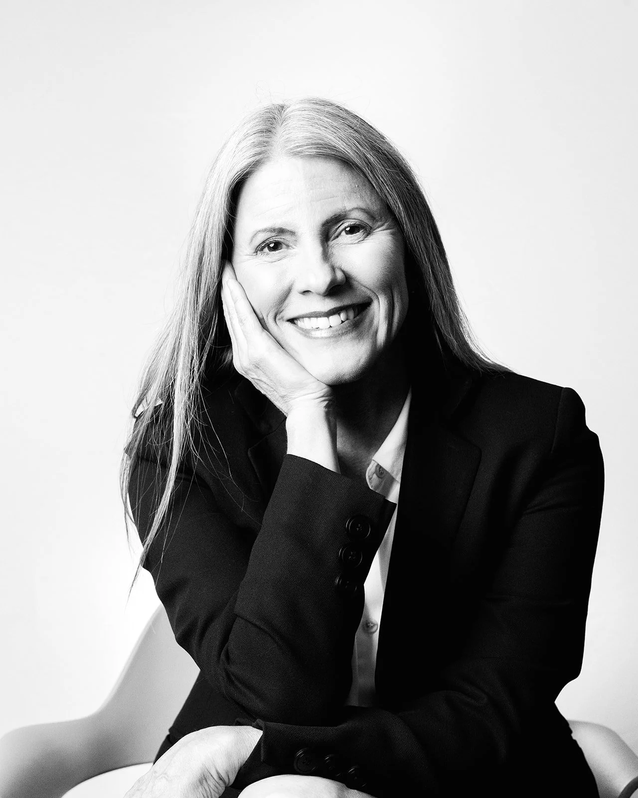 A black and white portrait of Angela Svetlichny