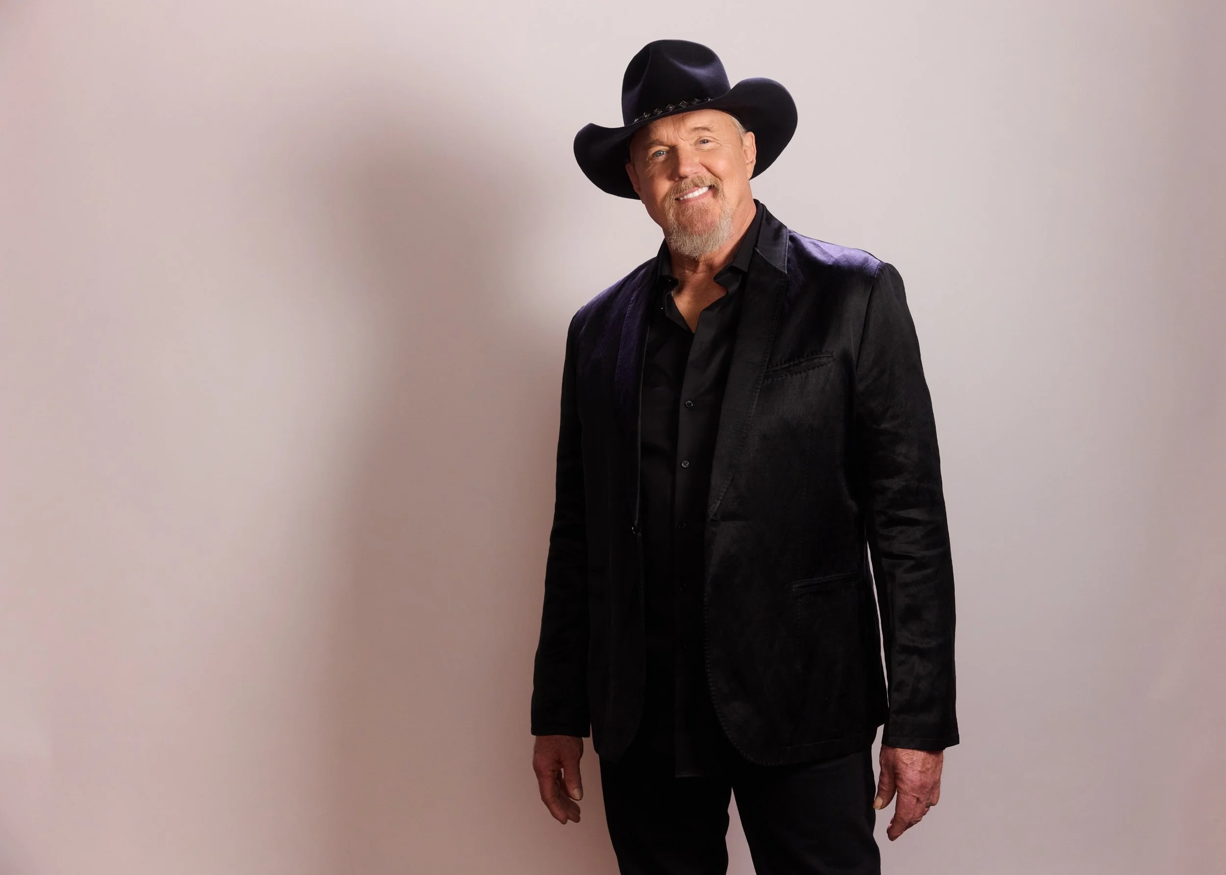 Trace Adkins Press Photo - Credit Kristin Barlowe