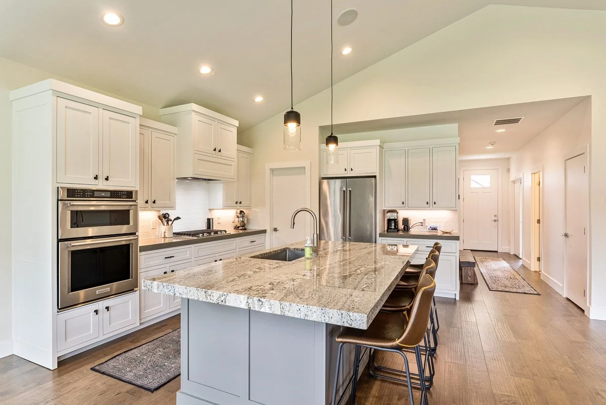8 - 1258 Canyon View Road.jpg