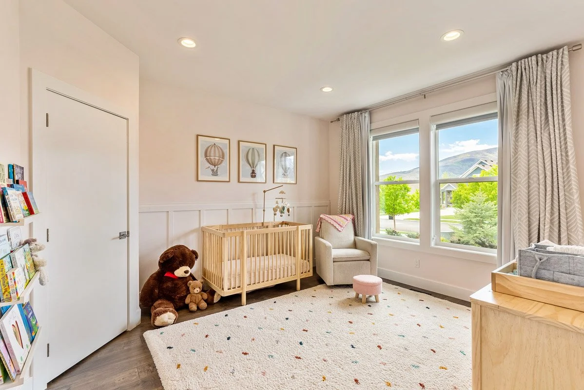 22 - 1258 Canyon View Road.jpg