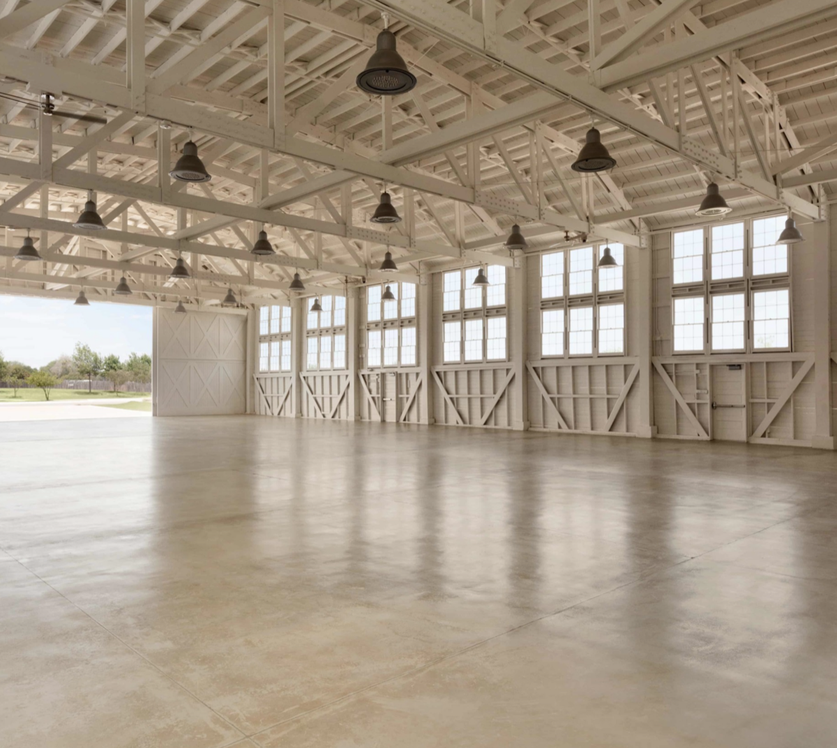 Hanger 9 BelleSA Construction Interior Complete.png