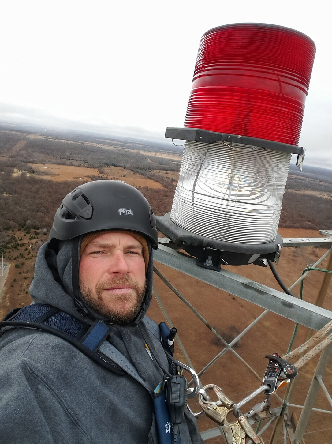 FAA obstruction beacon replacement and tower lighting system maintenance on communications infrastructure. Green Country Tower Service provides tower lighting installation, obstruction lighting repairs, safety inspections, and emergency response serv