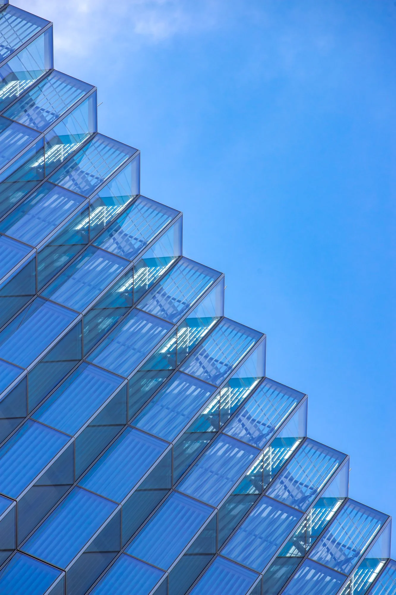 05-blue-prismatic-glass-corner-edge-staircase-geometry-downtown-los-angeles-linda-kasian.jpg