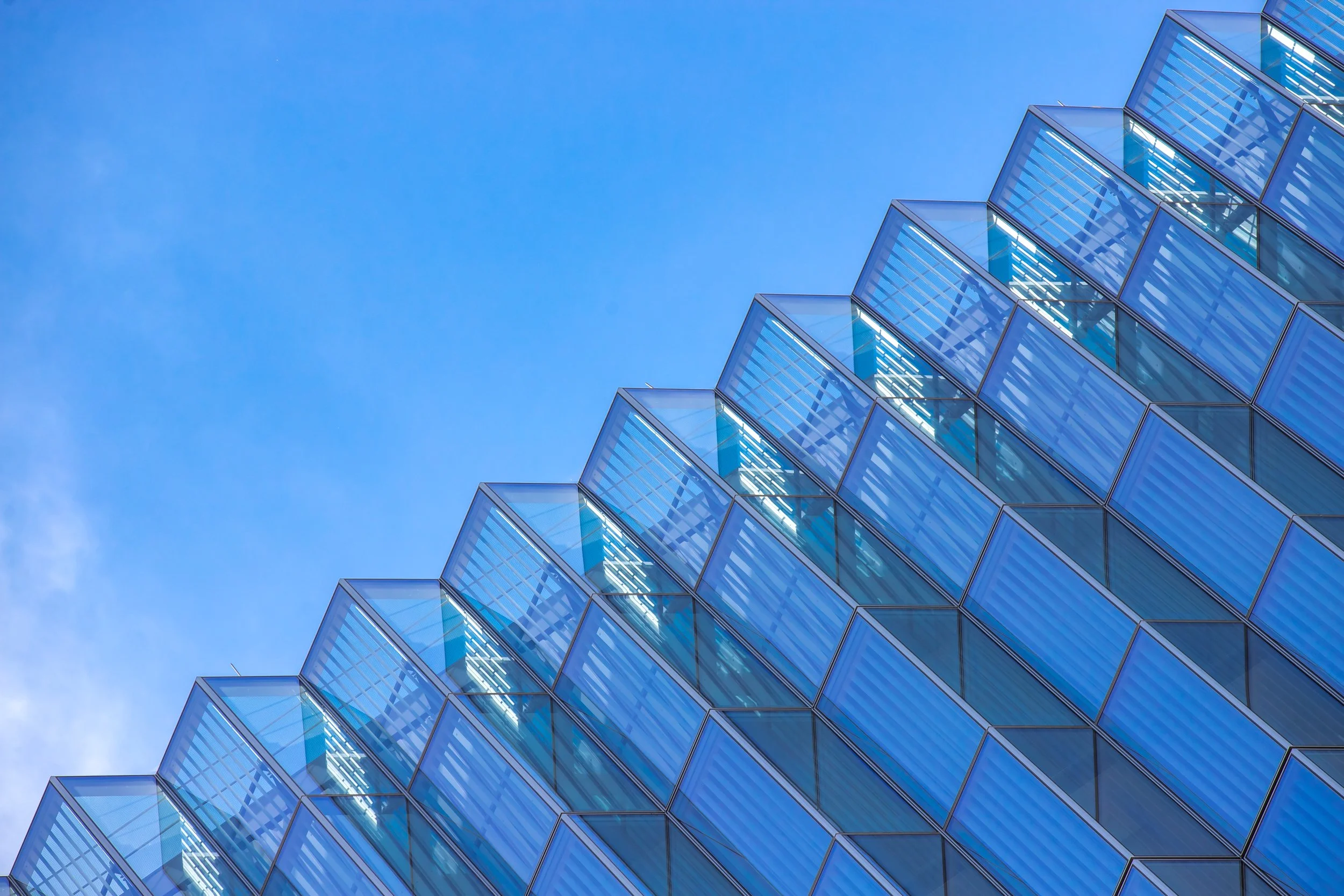 Cascading glass facade detail — SOM New United States Courthouse, Downtown Los Angeles