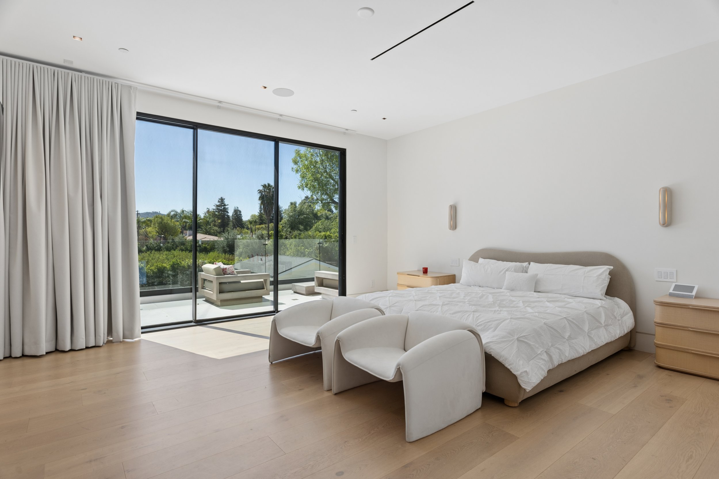 woodland-hills-luxury-home-master-bedroom-terrace.jpg