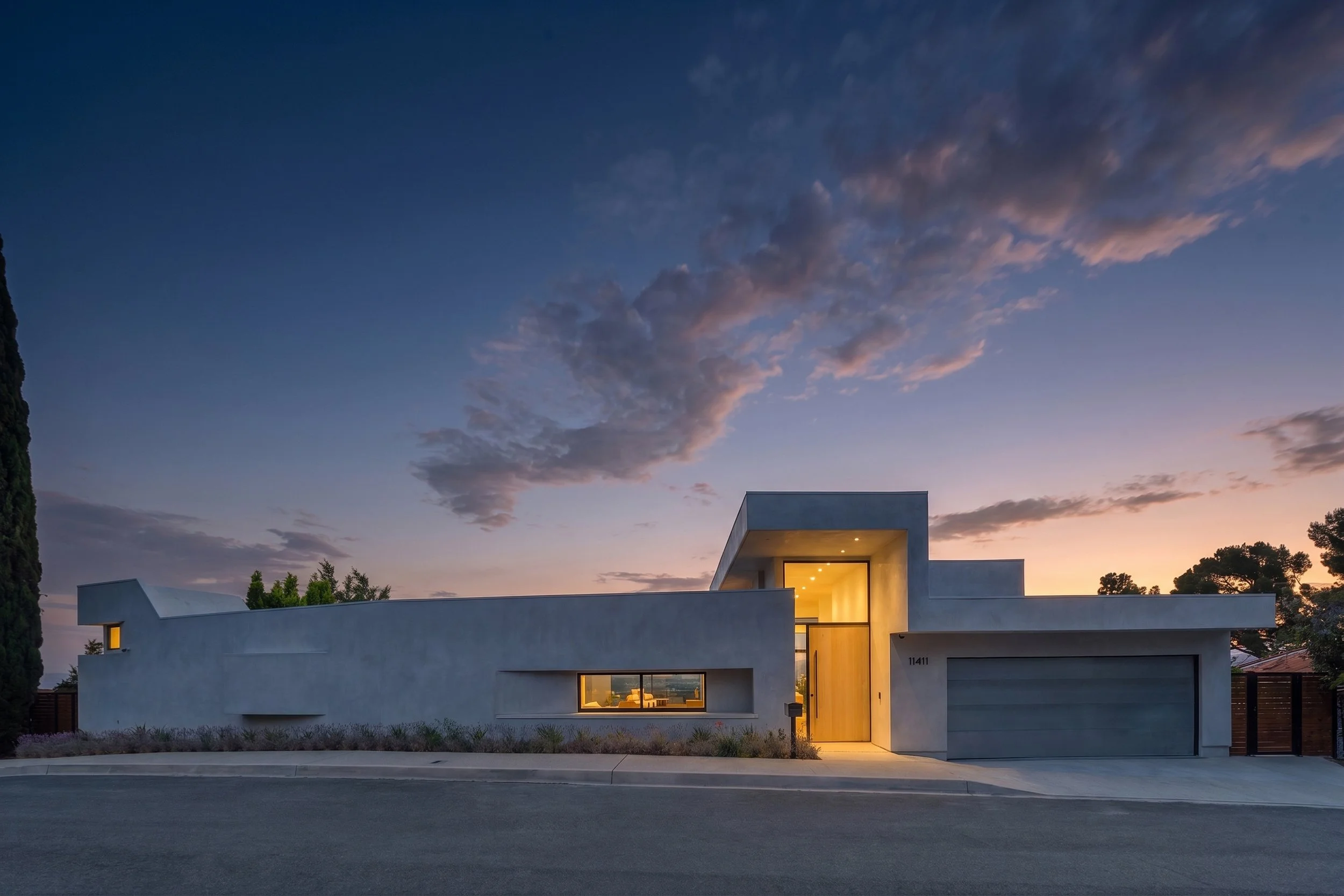 studio-city-modern-home-front-exterior-twilight.jpg