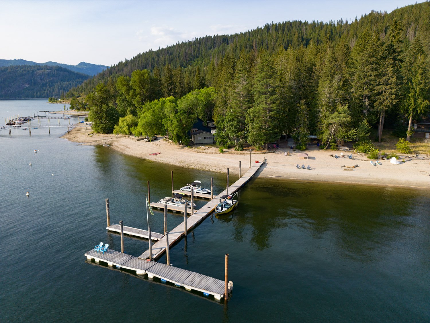 drone_Mara_docks_wide_cabin_0139_web.jpg