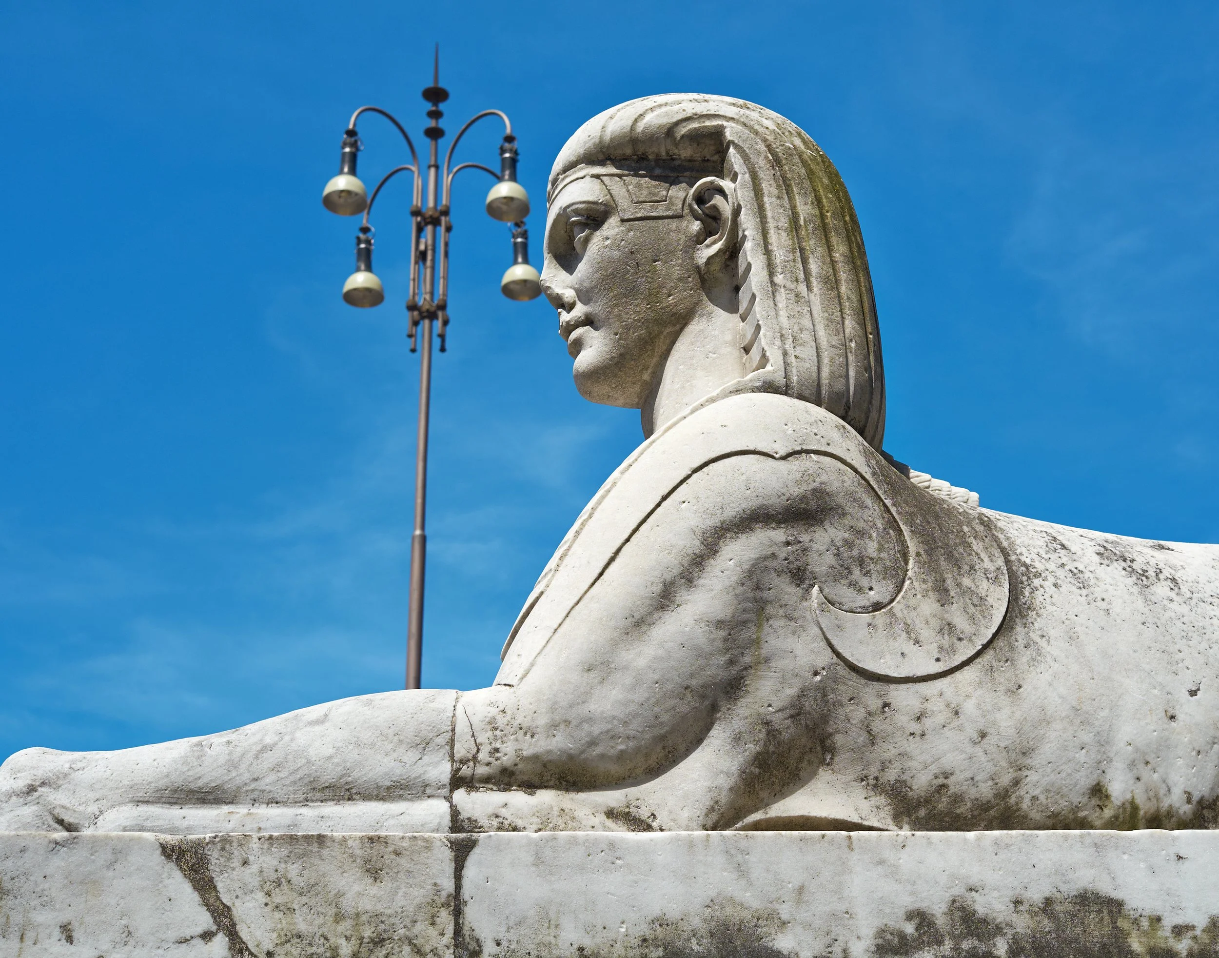 Piazza del Popolo sphynx