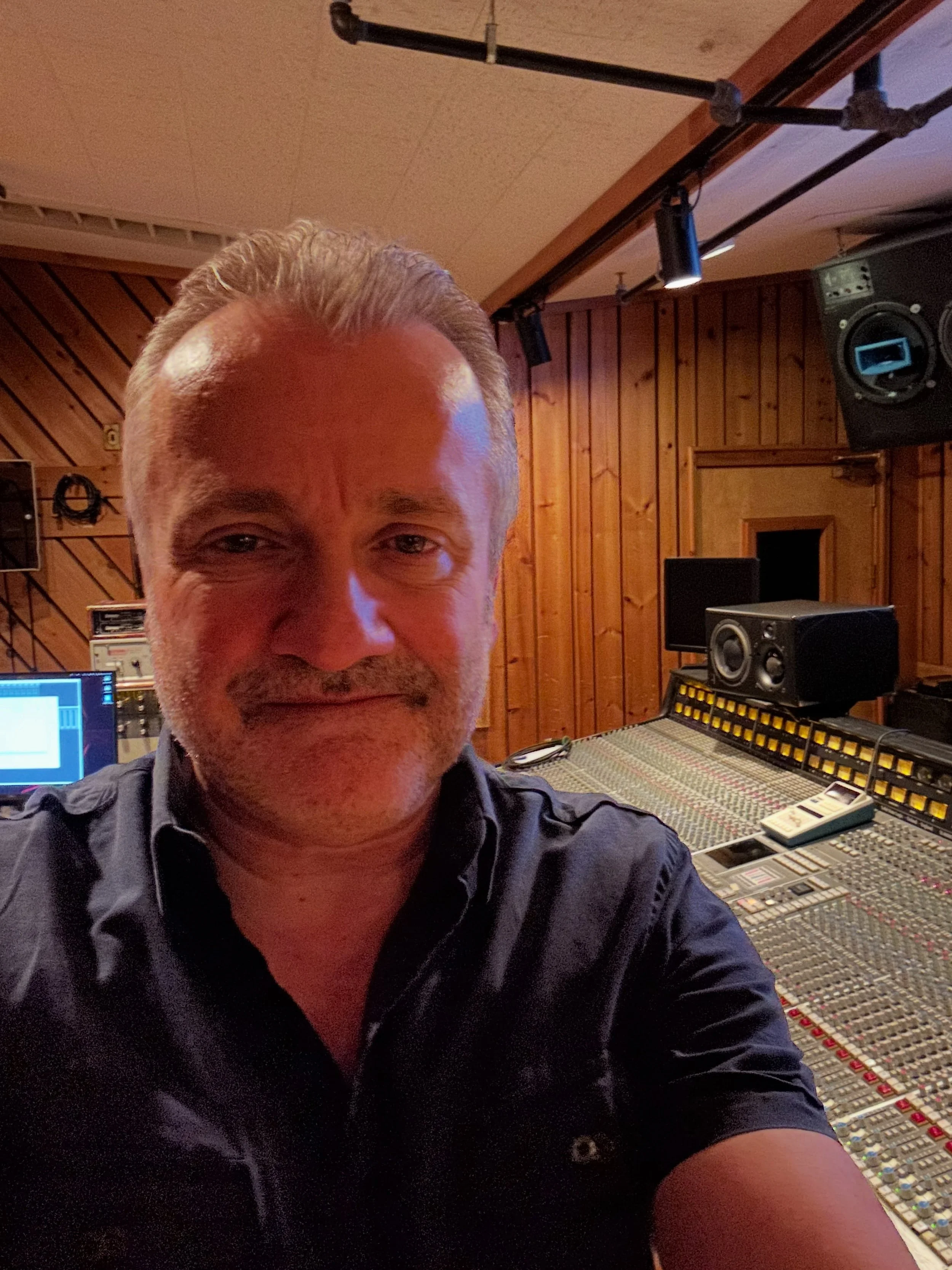 Grateful I still get to work in these amazing rooms with the best musicians in the world. Always a treat! #gratitude #producer #engineer #newyork #studiolife
