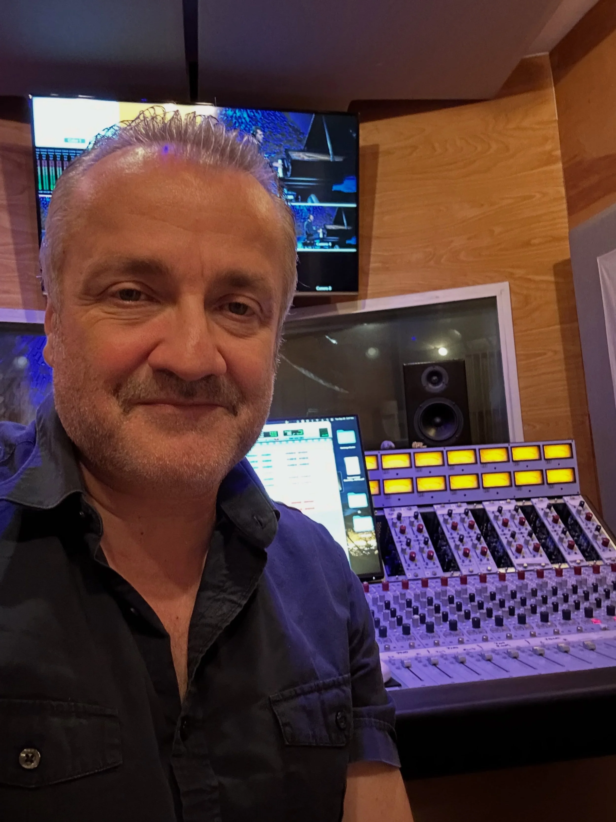 I must say, being locked away in the studio these last few days has been more peaceful than even I expected. Being able to do that on my birthday was a gift that I am always grateful for! Thank you for the calls, messages, shoutouts, and love. I had 