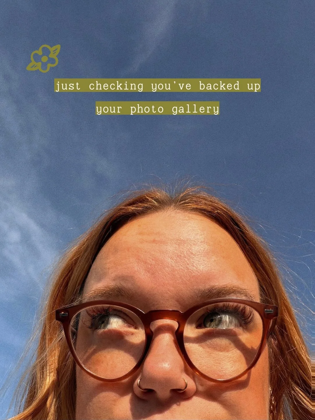 Don&rsquo;t worry, I&rsquo;m just checking in. 👀💫

#centralillinoisphotographer #illinoisfamilyphotographer #illinoisbrandingphotographer #phototips #justchecking