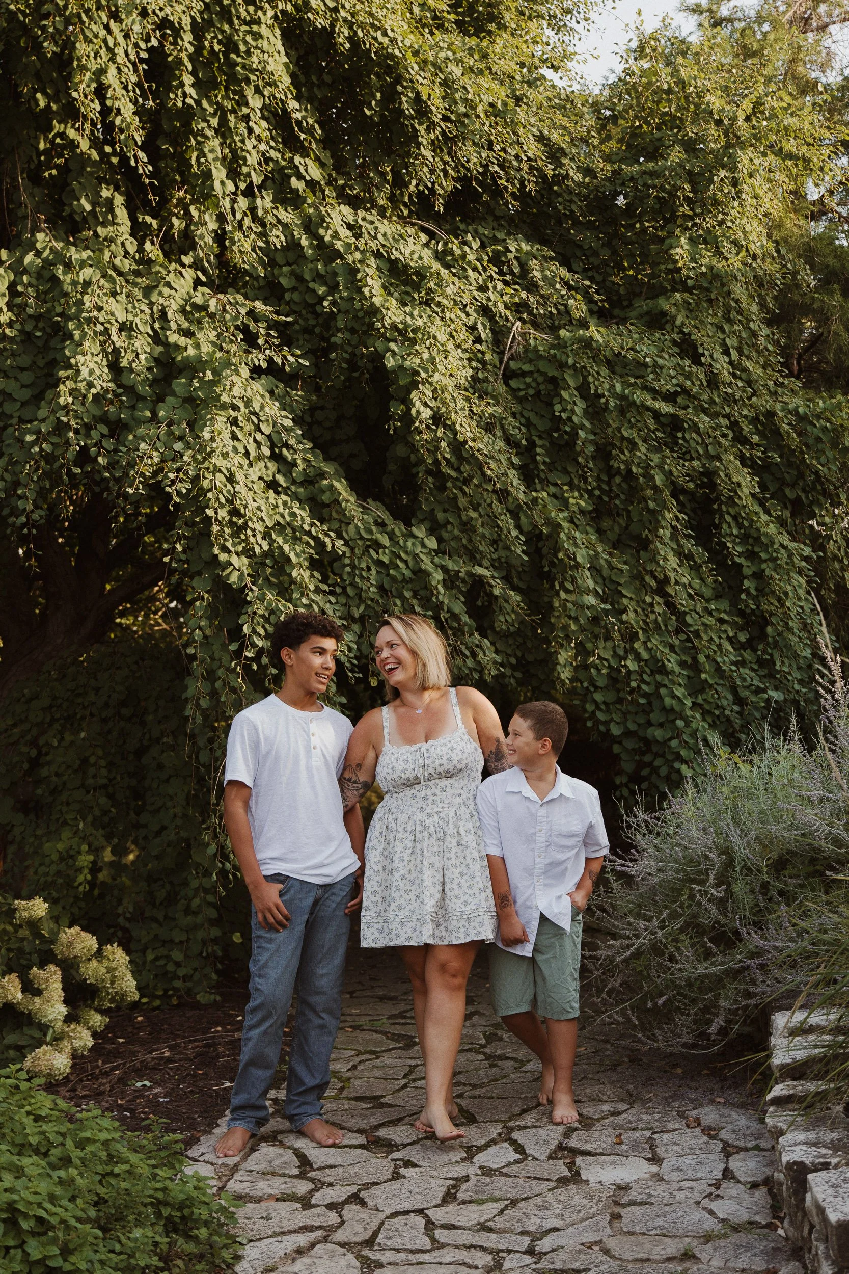 kara-and-the-boys-web-3.jpg