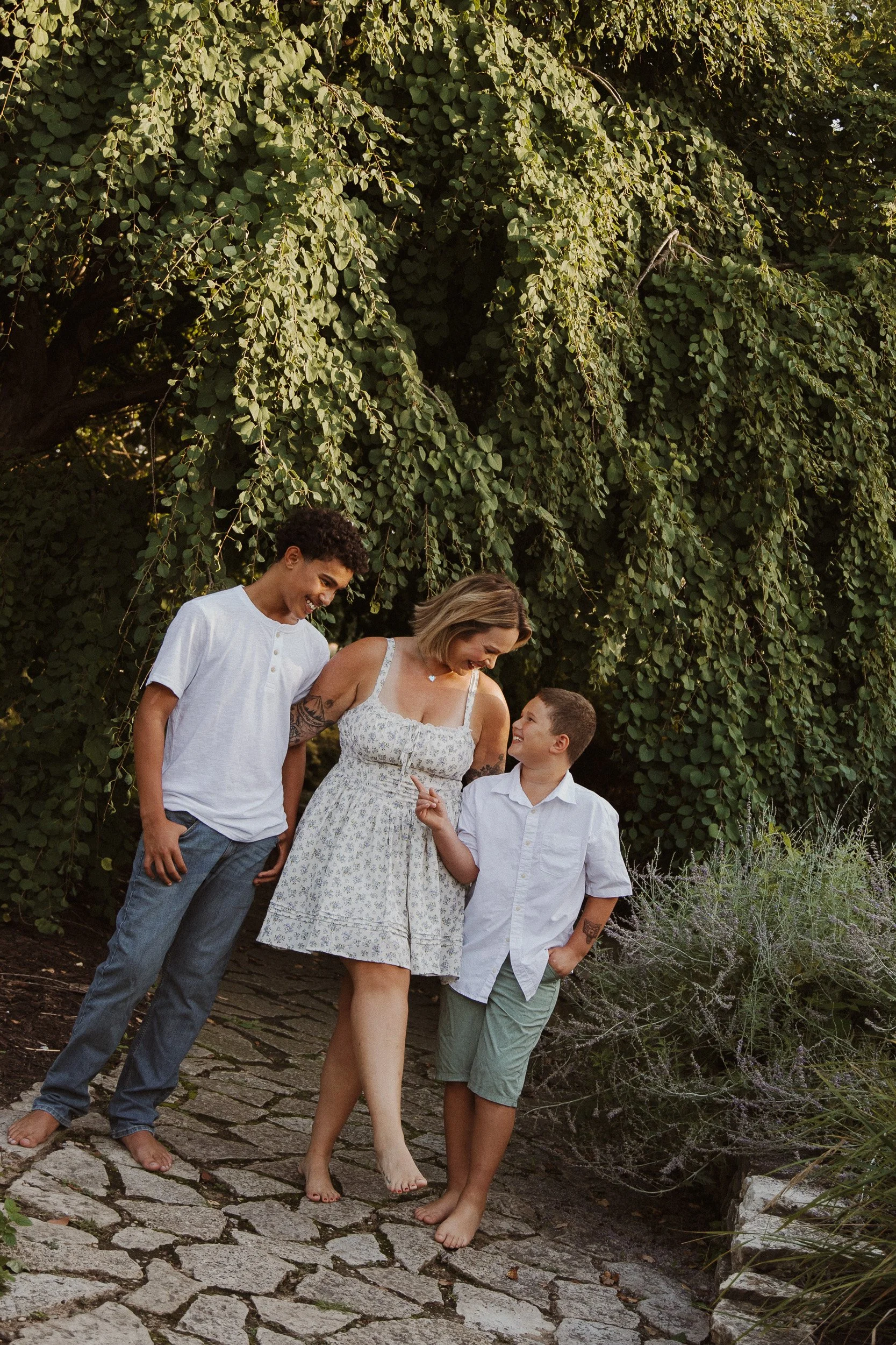 kara-and-the-boys-web-5.jpg