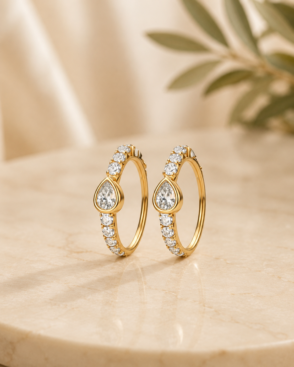 The Gallery small hoops
18K yellow gold
From HK$XX,XXX
