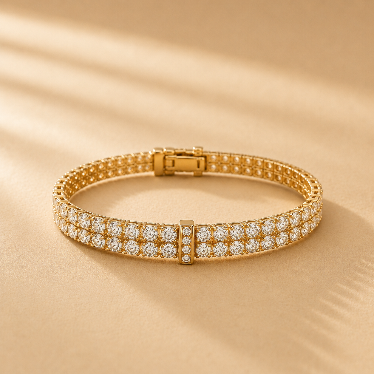 The Double Bracelet
18K yellow gold
From HK$XX,XXX