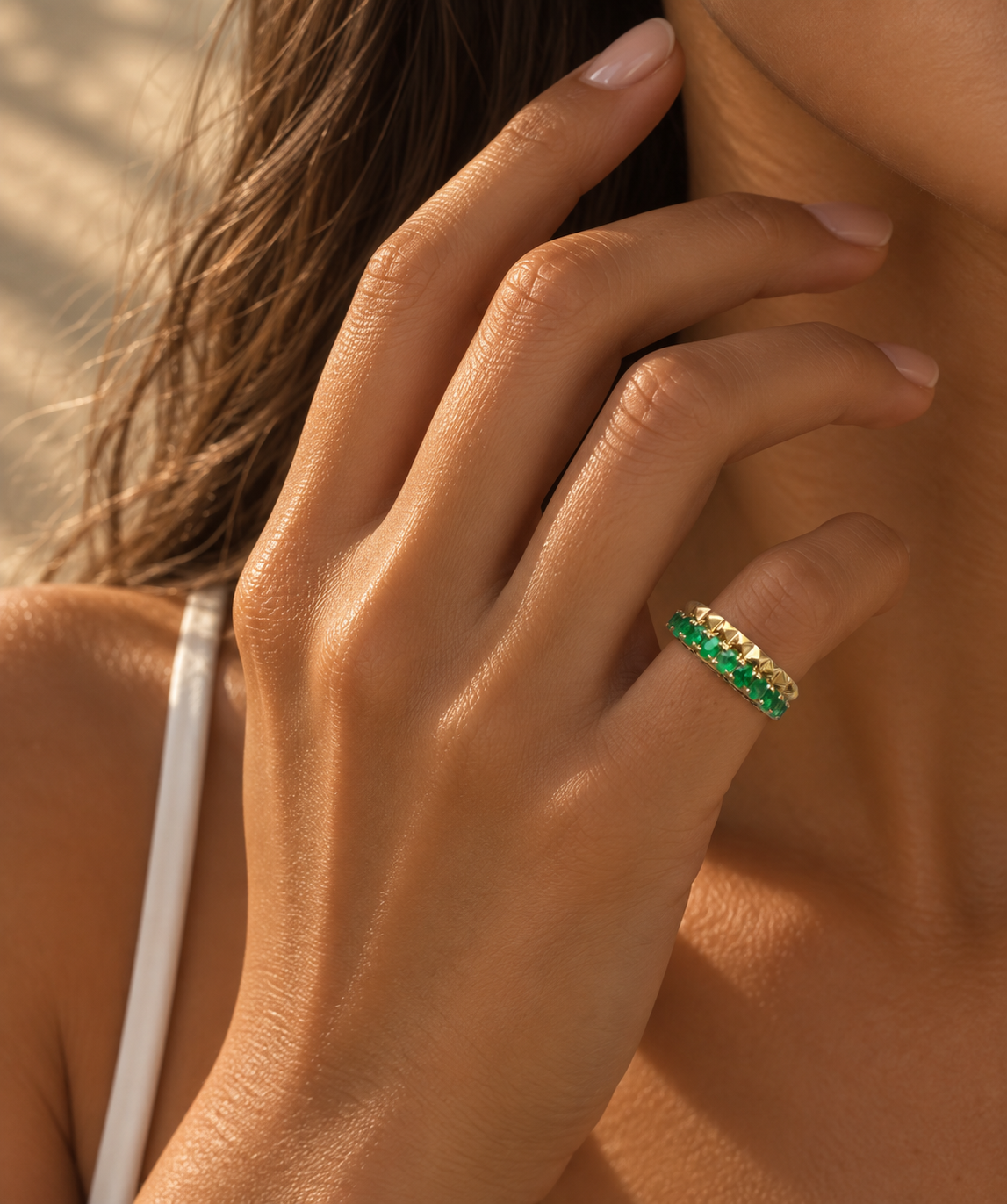 The Emerald Pyramid Ring2.png