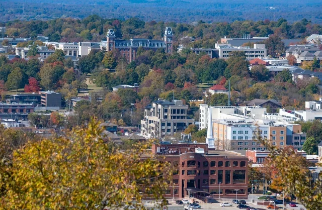 Family-Friendly Things to Do in Northwest Arkansas Over Memorial Day Weekend