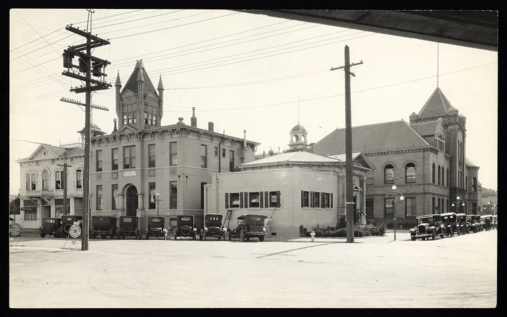 City of Santa Cruz Sherrifs office, county jail and City Hall, 1920-1935. University of California, Santa Cruz. McHenry Library, Special Collections. Santa Cruz County historic photograph collection