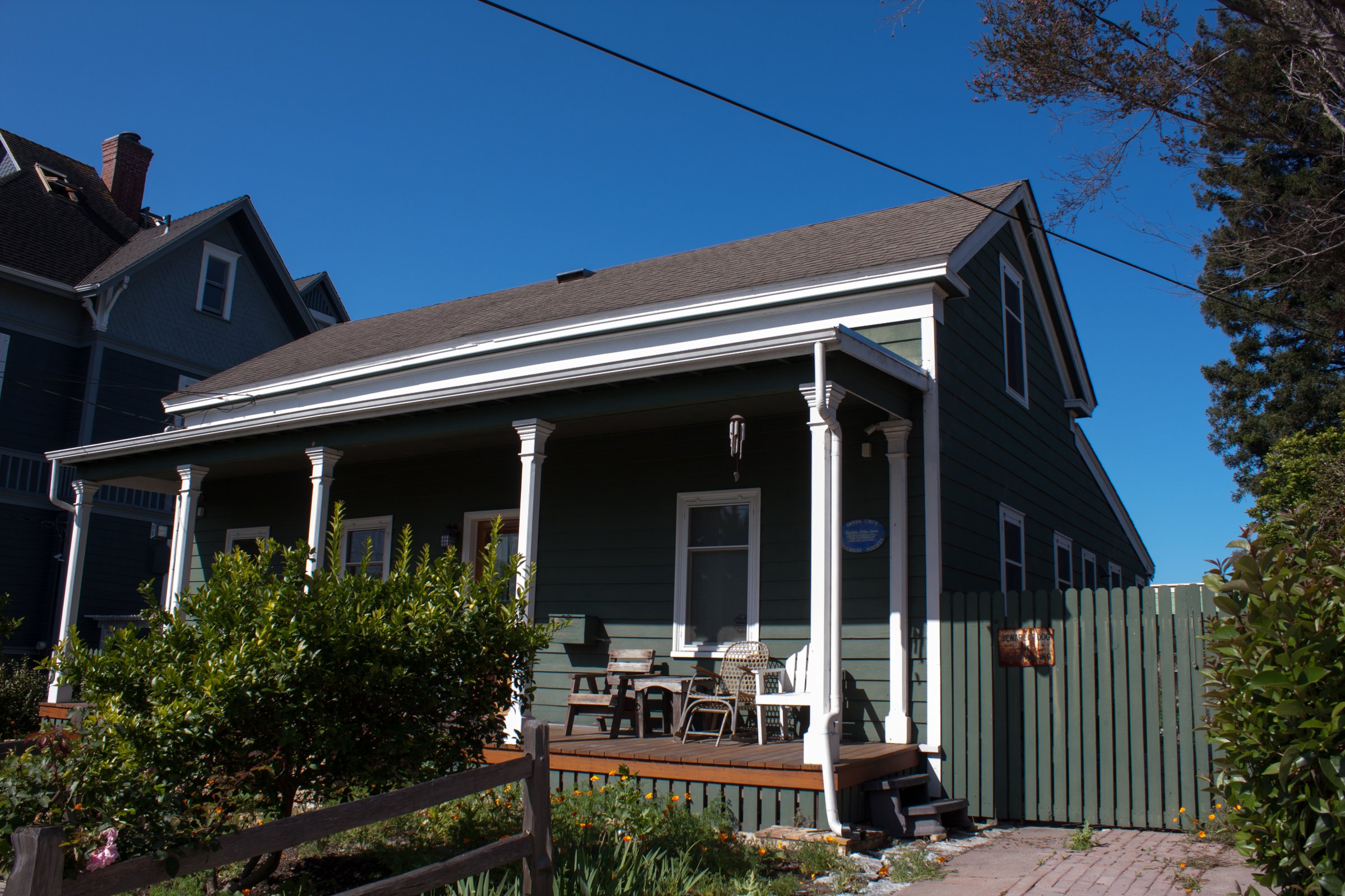 107 Sylvar Street-Alzina House 